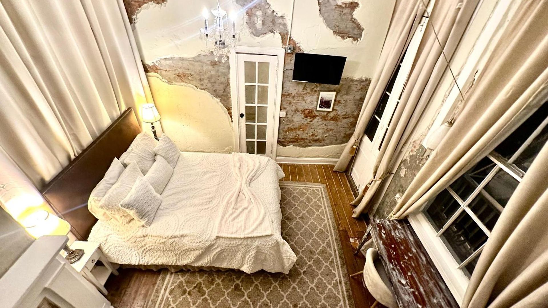 Fleur De Lis Mansion Bed & Breakfast 4*