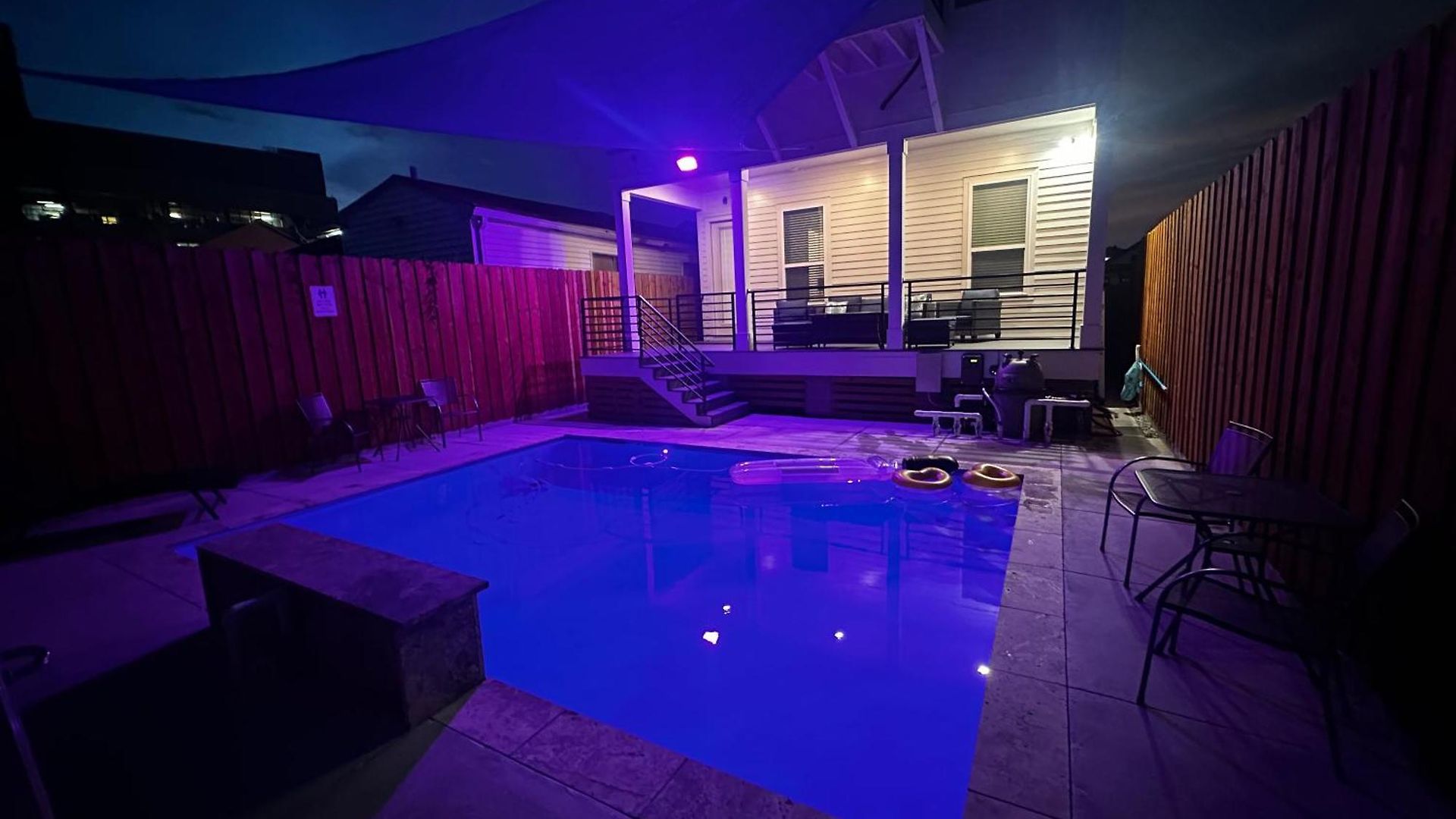New 4 Bed Luxury House W/private Heated Pool