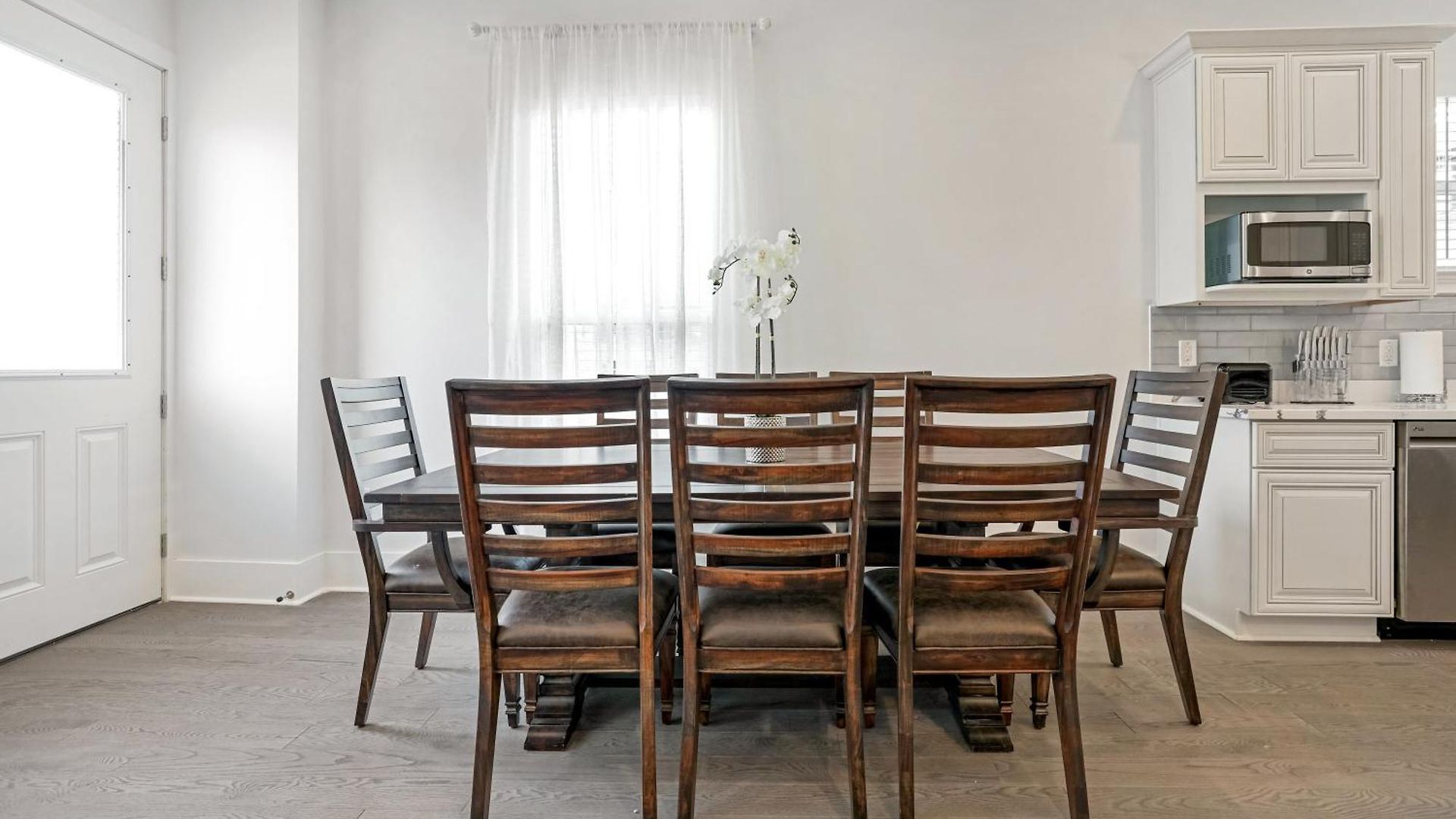 Holiday home New 4 Bed Luxury House W/private Heated Pool *