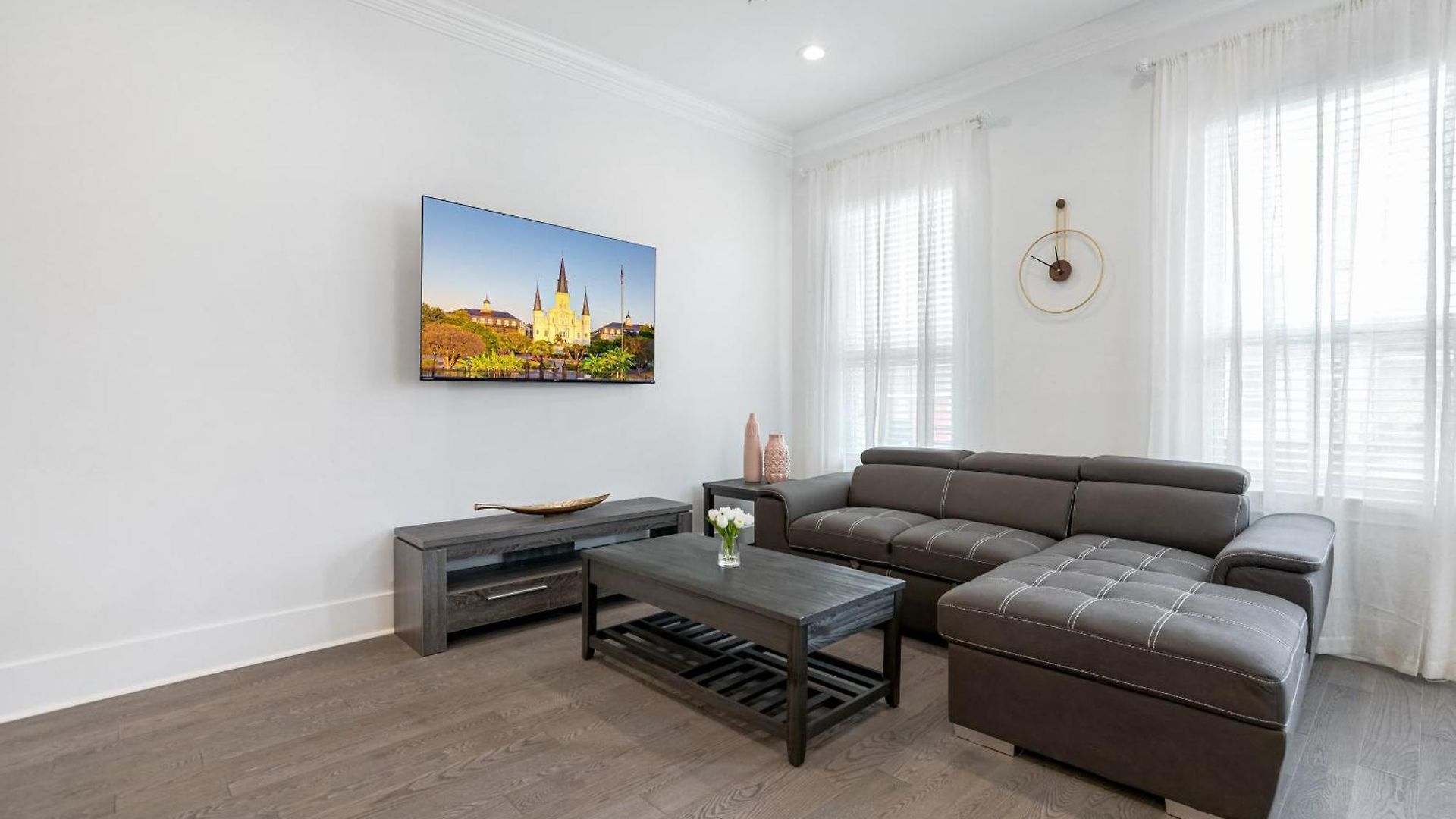 New 4 Bed Luxury House W/private Heated Pool *