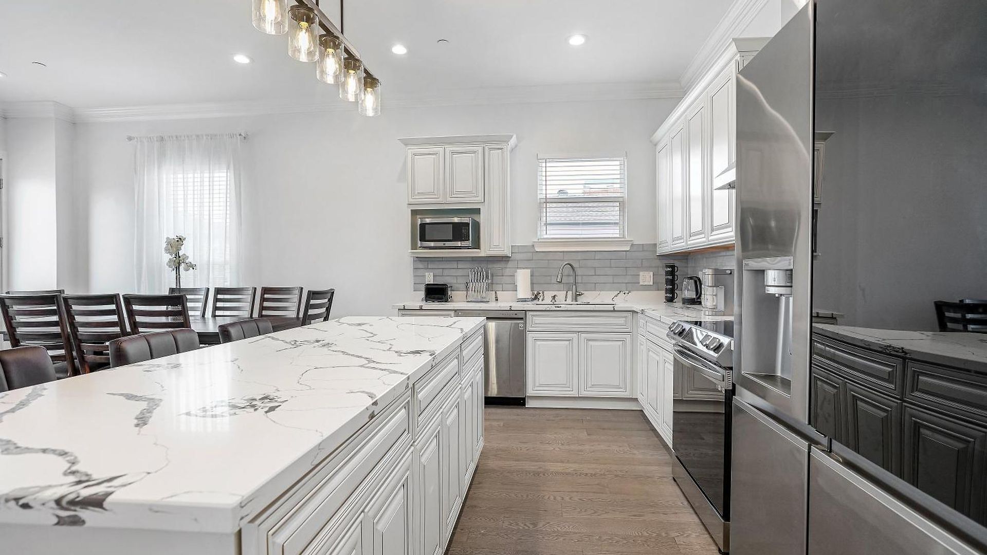 New 4 Bed Luxury House W/private Heated Pool