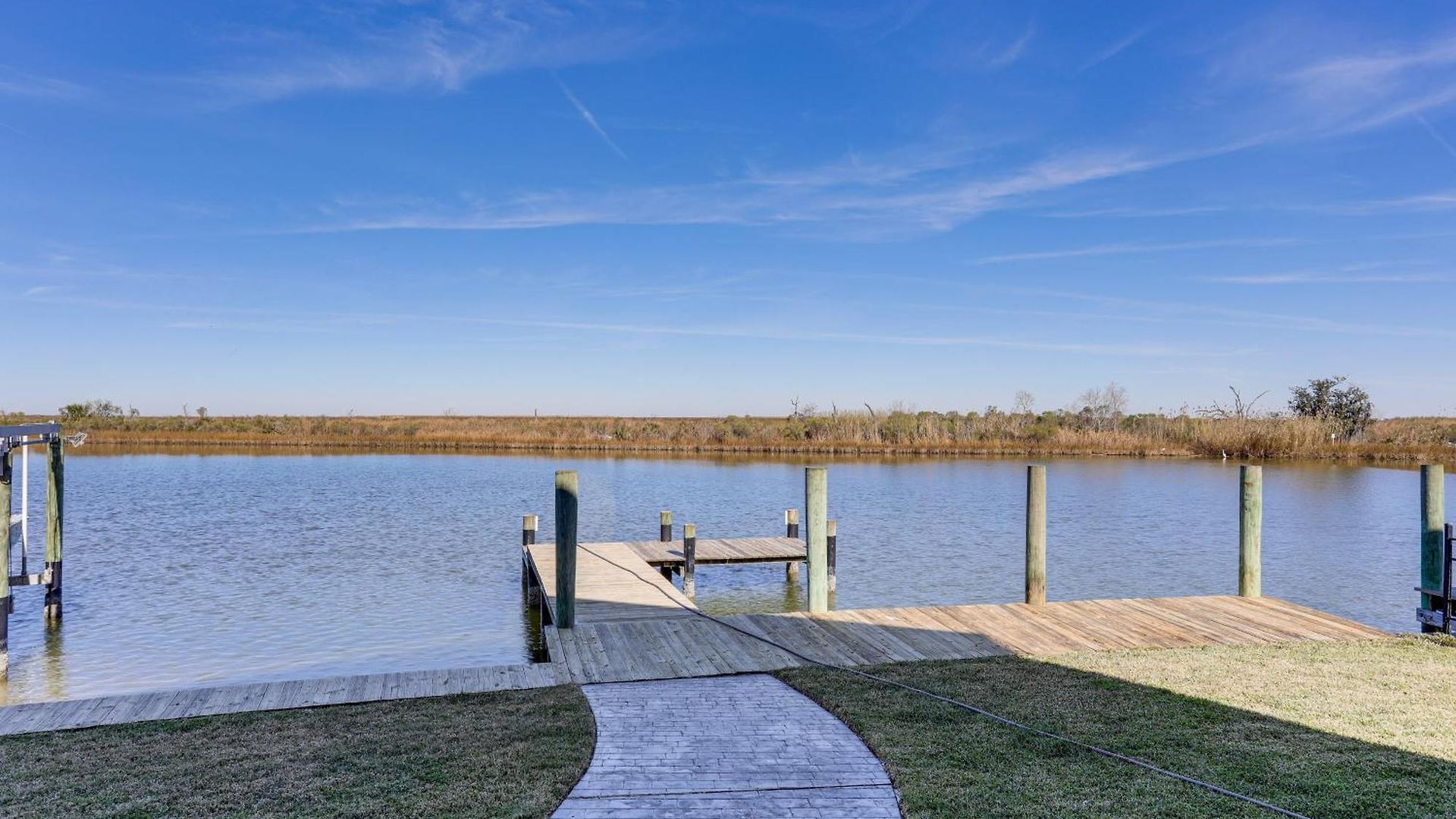 Waterfront Nola Gem W/ Boat Dock & Lift *