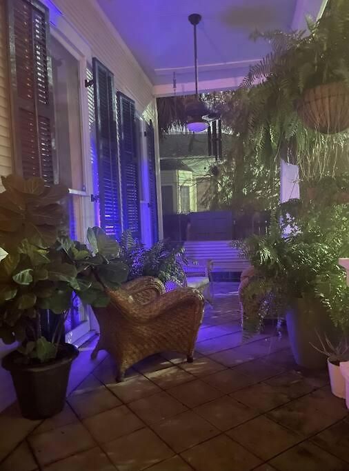 Holiday home The Dragonfly Treme-close To French Quarter-heated Salt Pool