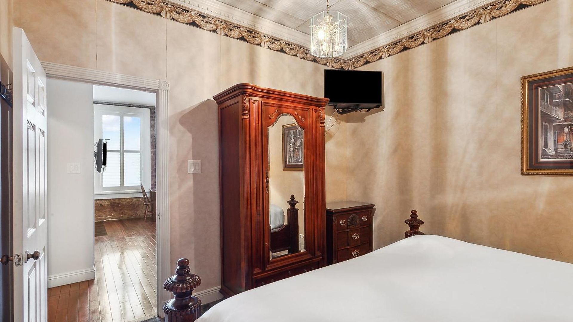 Hotel Maison Pierre Lafitte New Orleans
