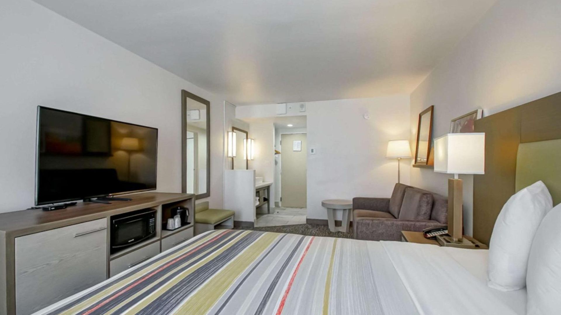 Country & By Radisson, I-10 East, La 3* New Orleans