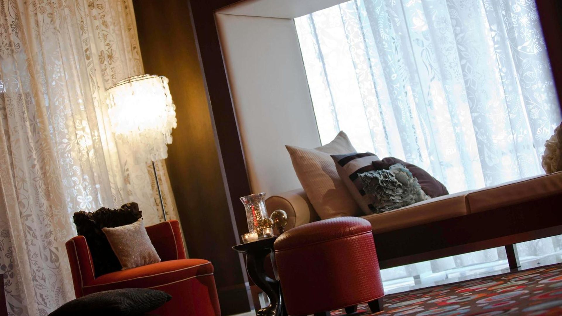 Hotel Renaissance Pere Marquette French Quarter Area