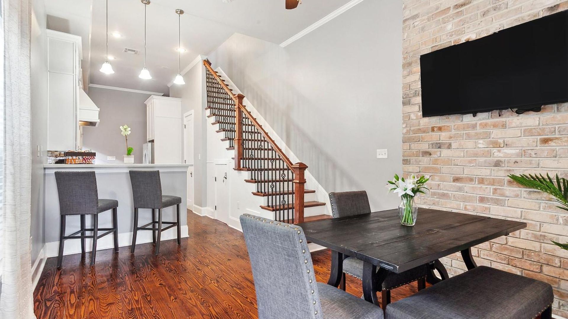 Amazing 3bedroom Townhome, In Historic Dryade Holiday home New Orleans