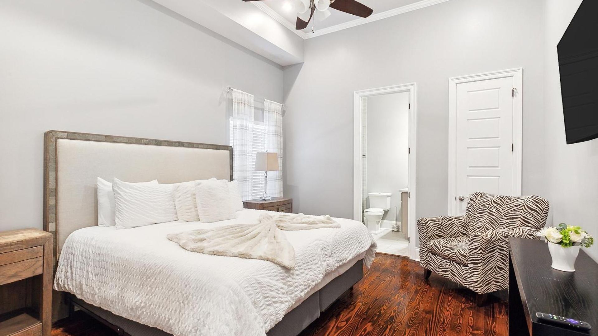 Amazing 3bedroom Townhome, In Historic Dryade * New Orleans
