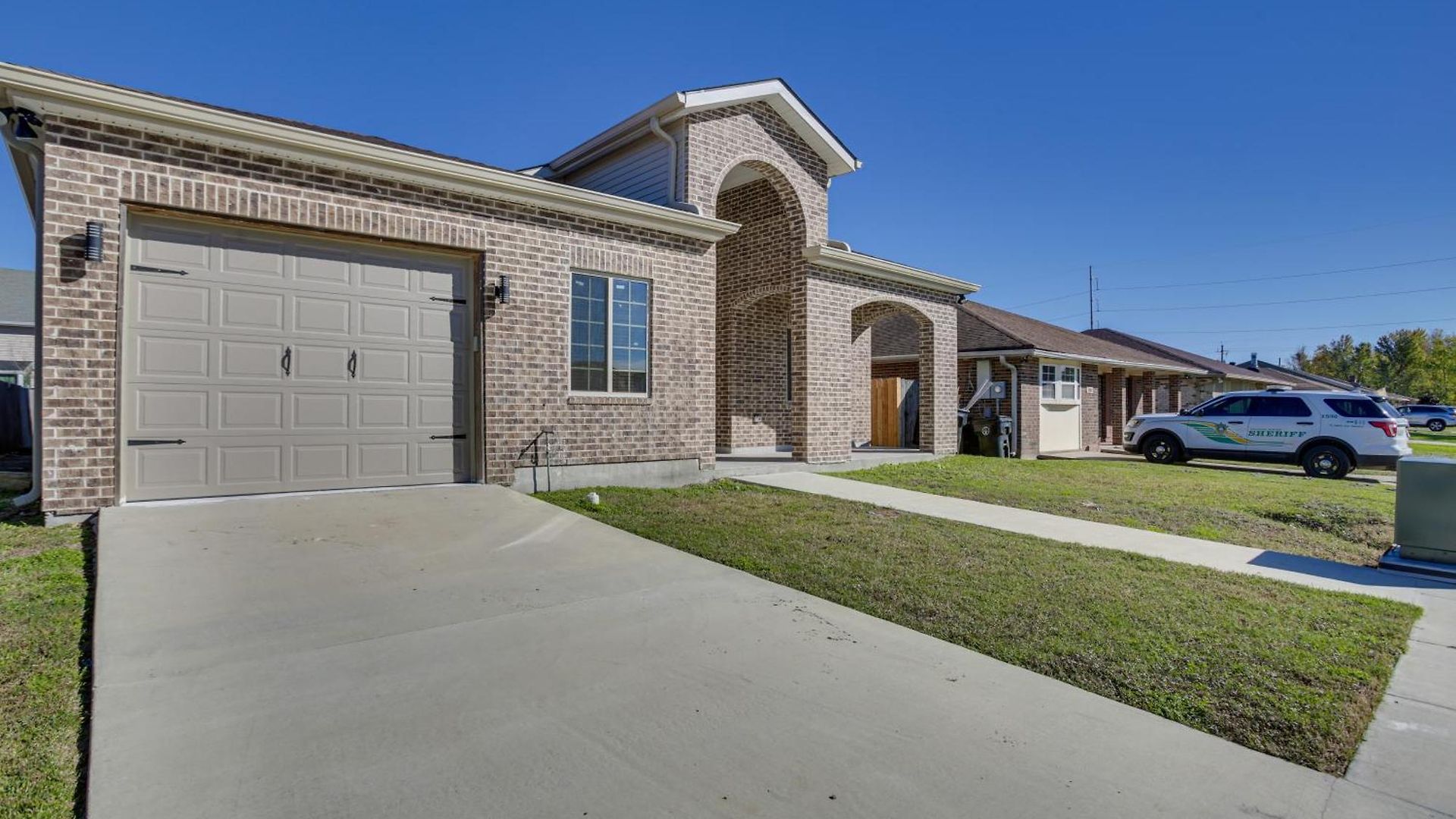Easy Dtwn Nola Commute! Elegant W/ Yard