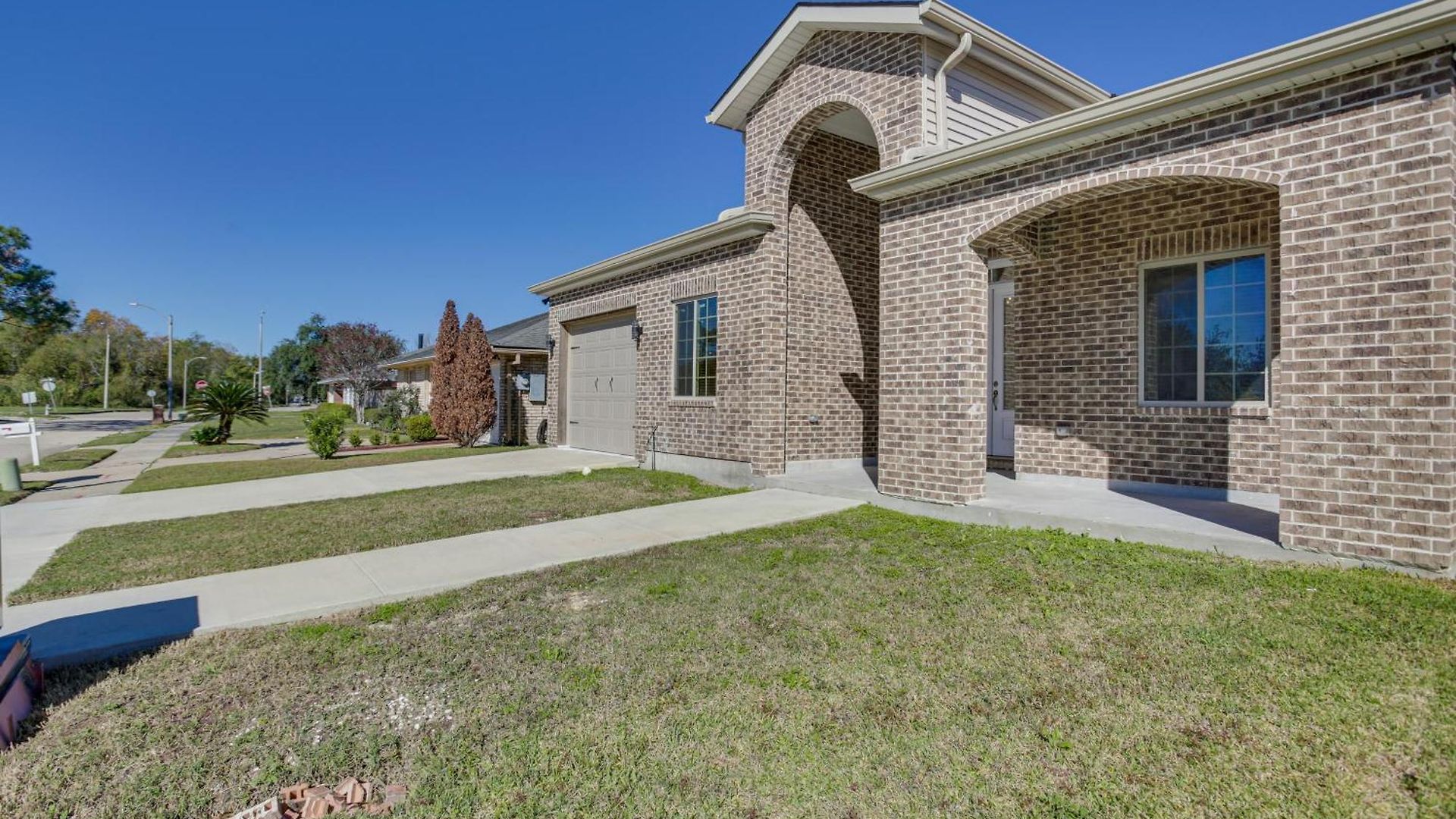 Holiday home Easy Dtwn Nola Commute! Elegant W/ Yard