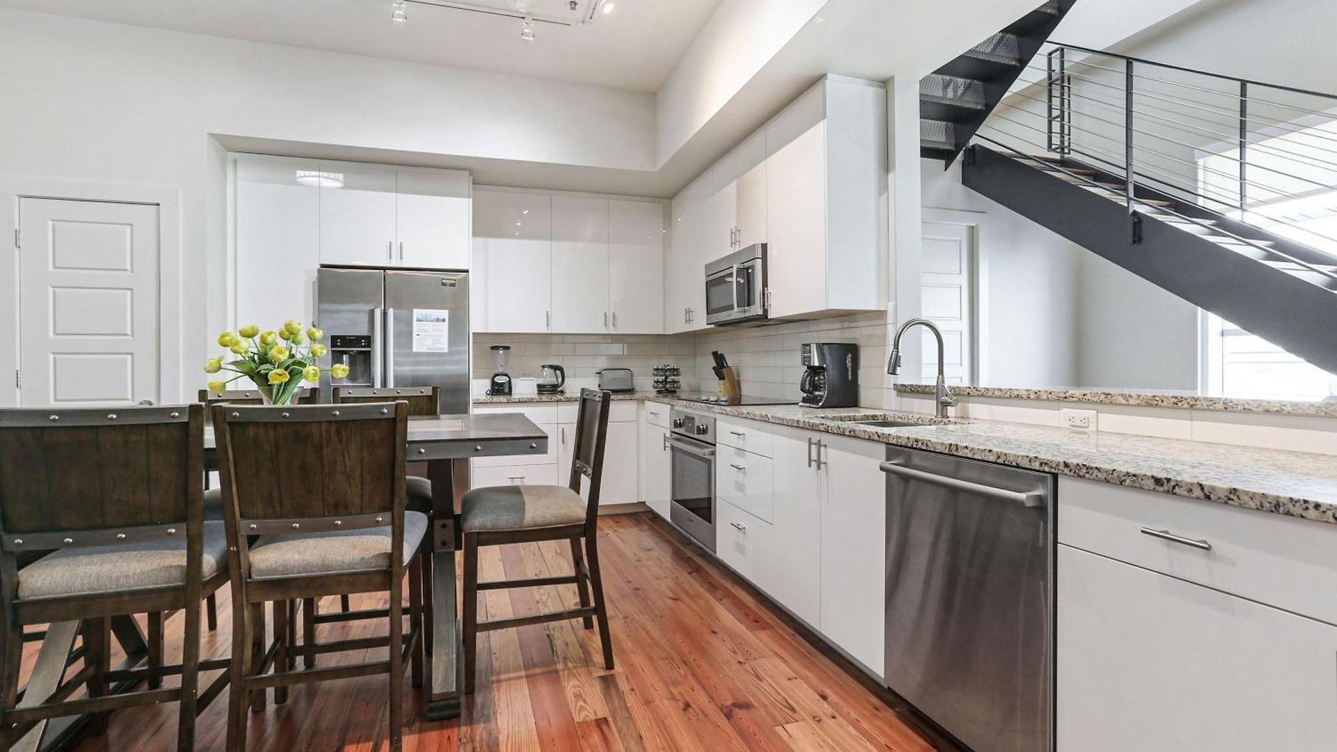 Apartment Upscale And Penthouses Close To Canal And Bourbon St New Orleans
