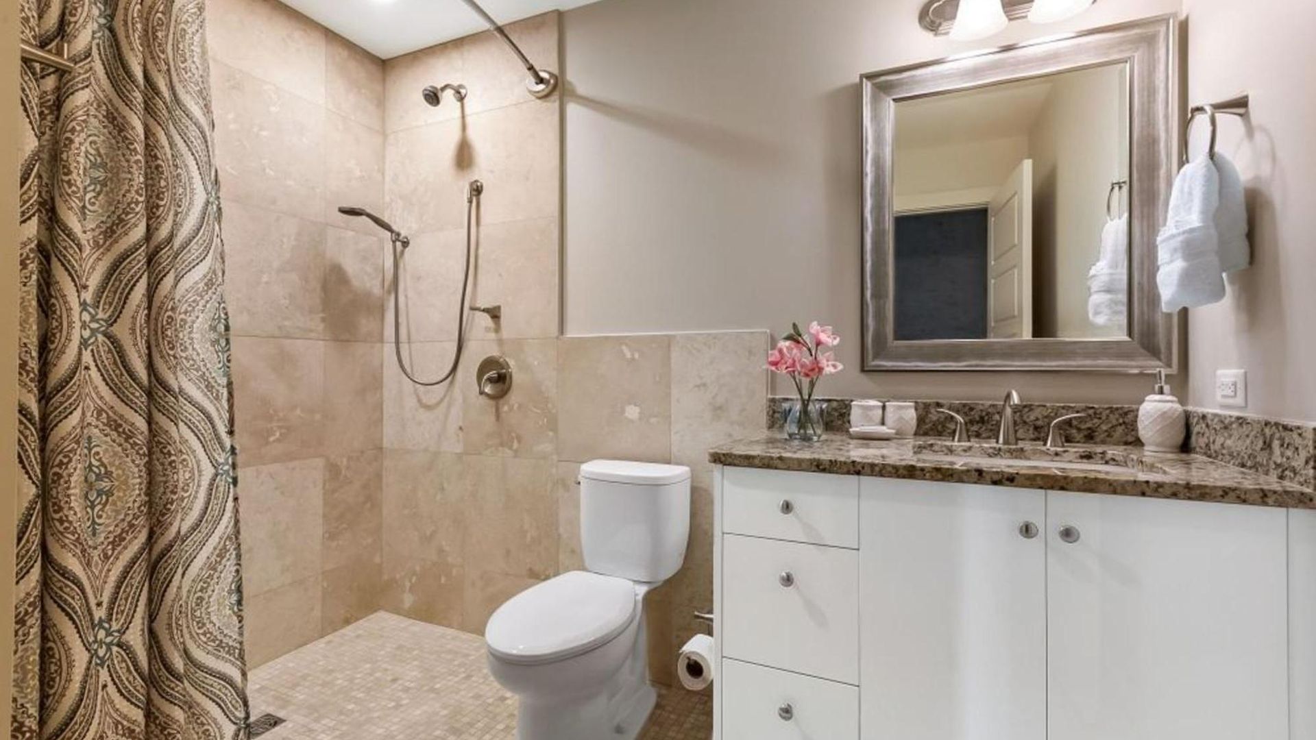Apartment Upscale And Penthouses Close To Canal And Bourbon St