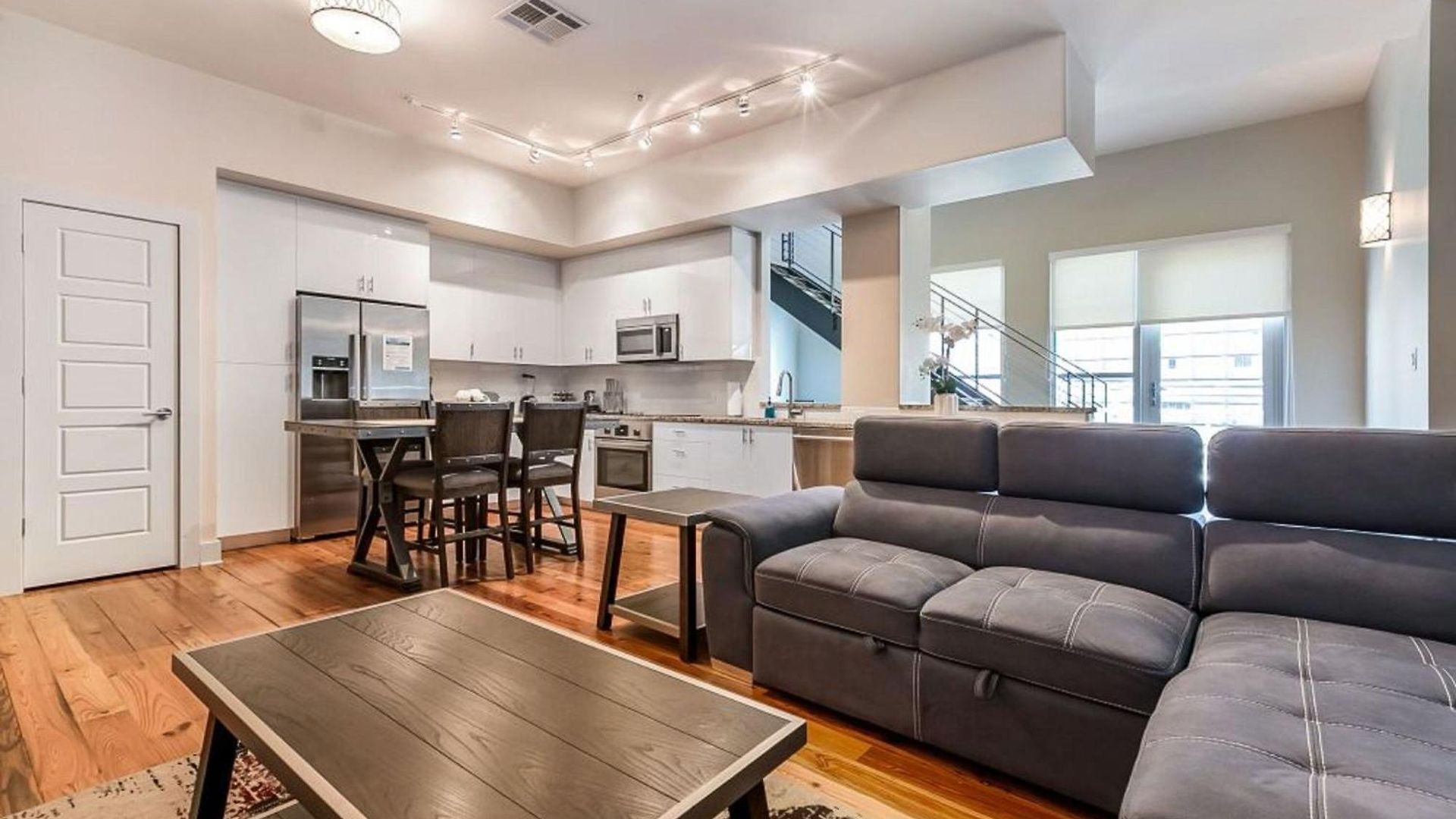 Upscale And Penthouses Close To Canal And Bourbon St * New Orleans