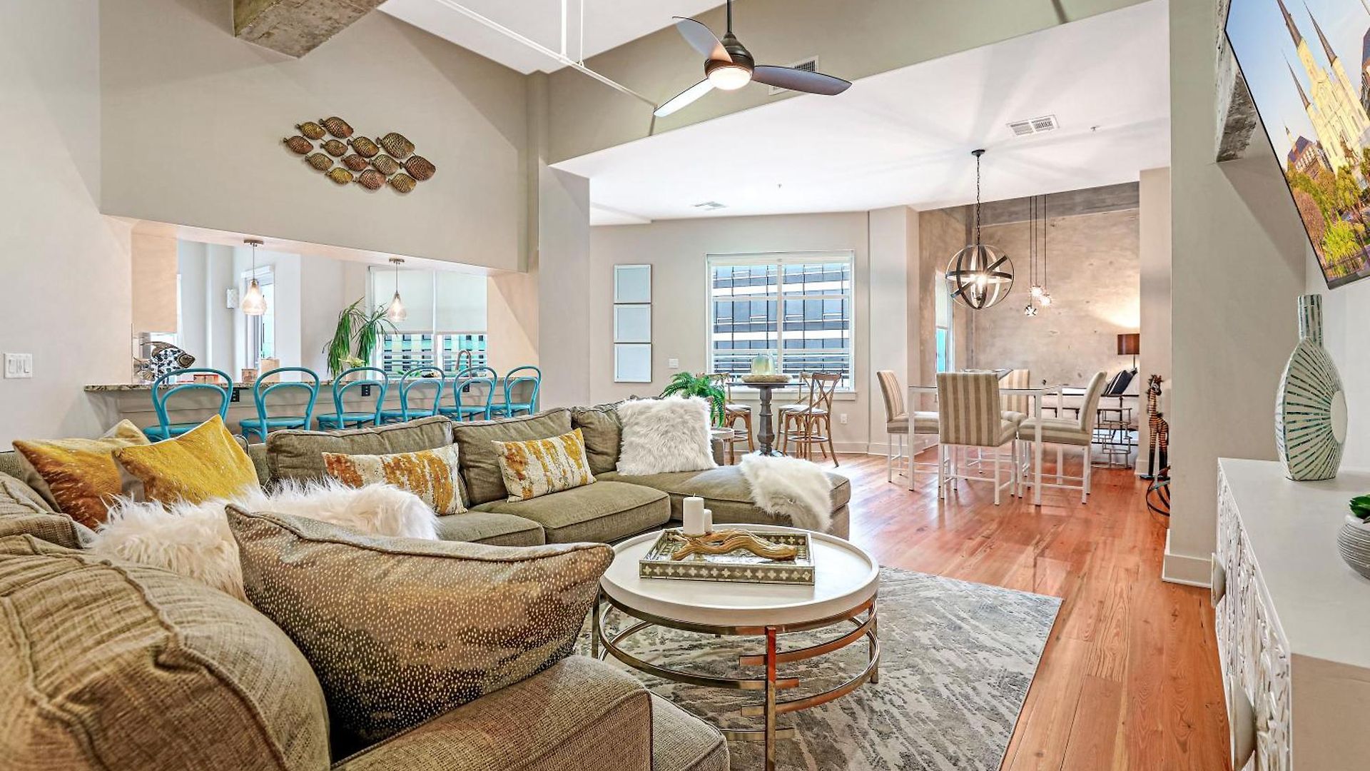 Apartment Upscale And Penthouses Close To Canal And Bourbon St