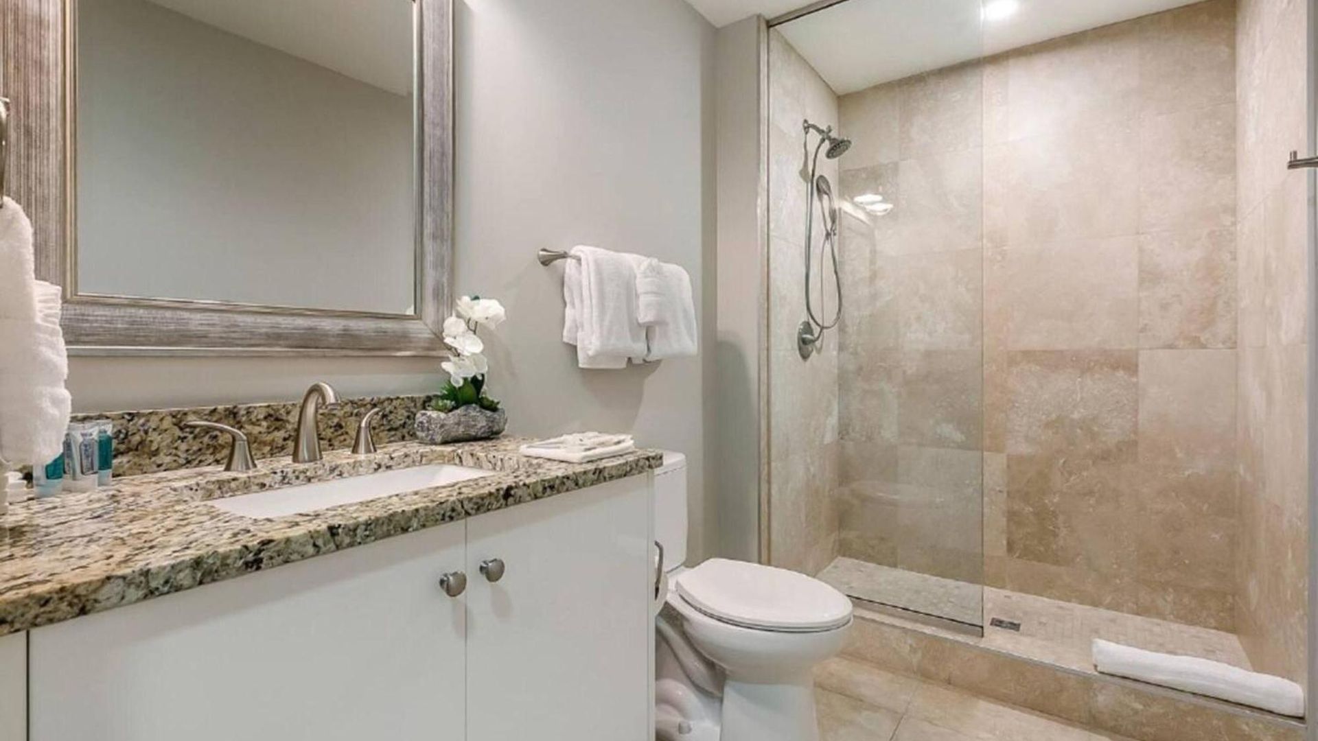 Upscale And Penthouses Close To Canal And Bourbon St Apartment