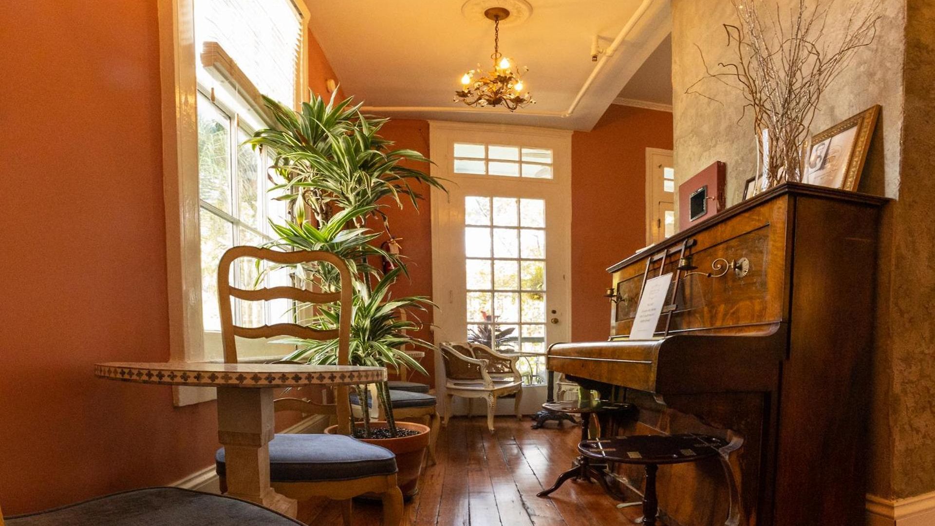 Rathbone Mansions Hotel 3*