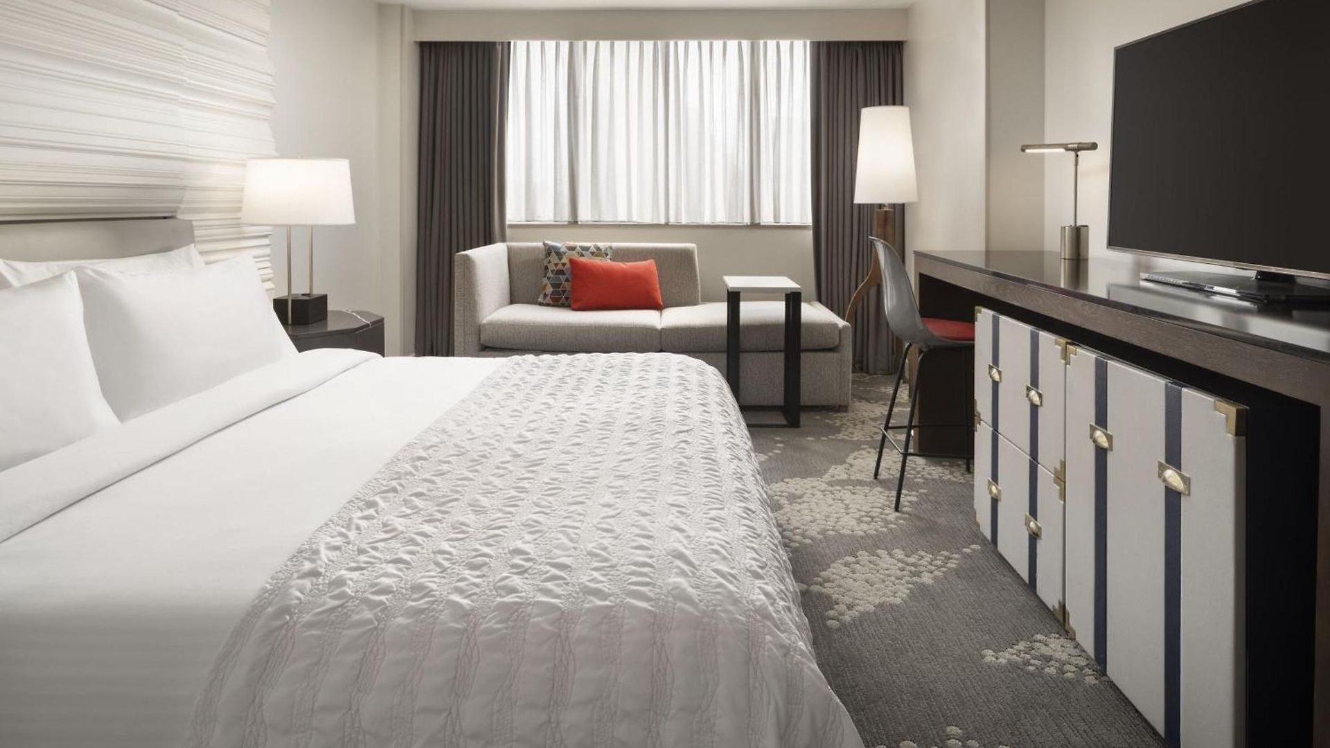 Le Meridien Hotel
