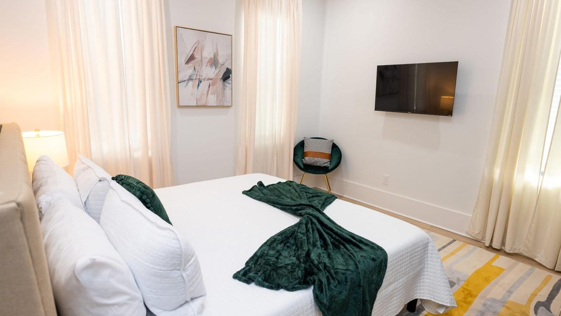 Apartment Mid-city Magic 4