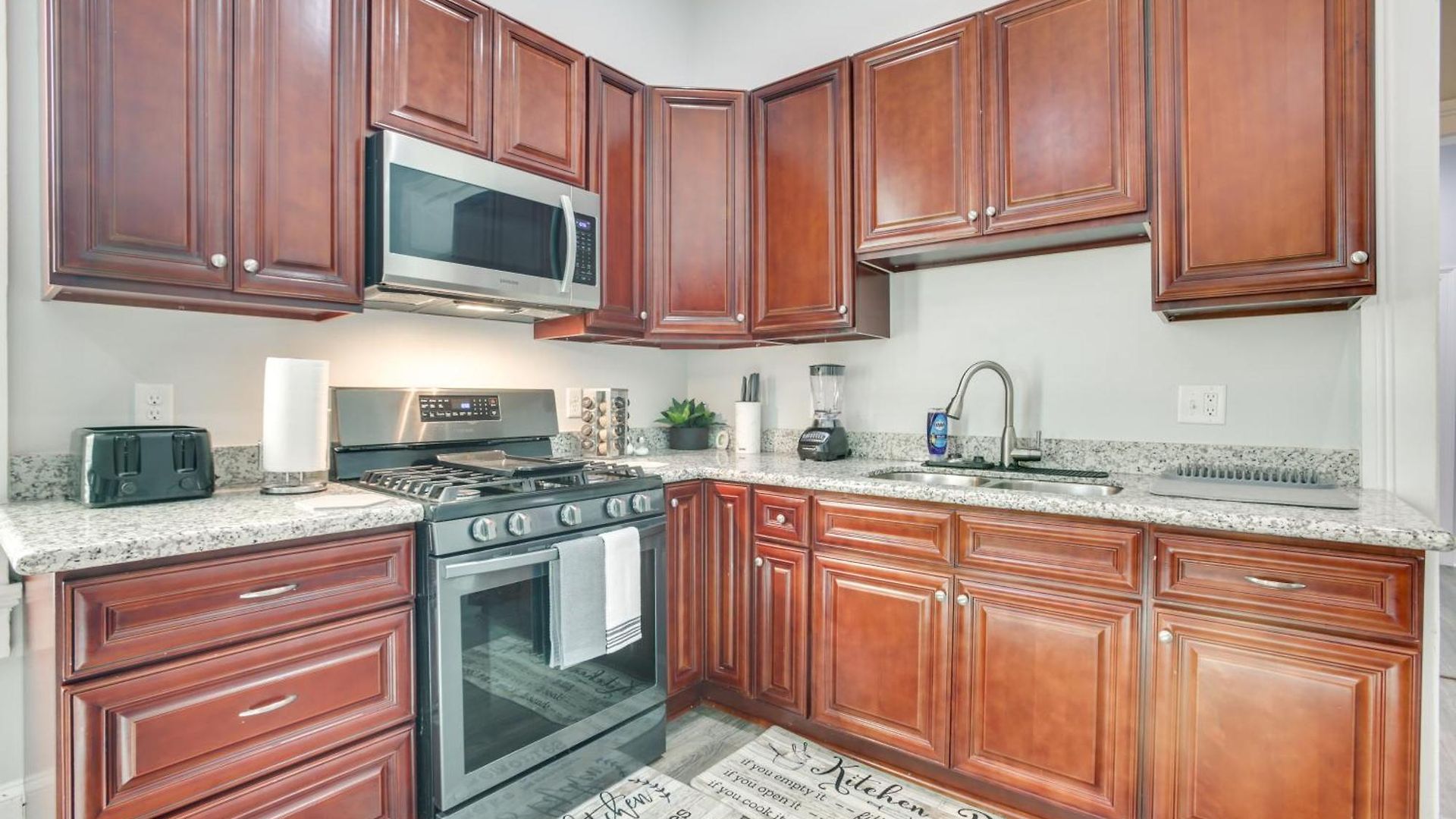 2 Mi To French Quarter: Walkable Nola Holiday home *