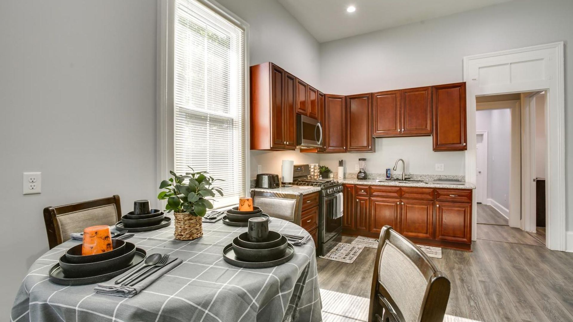 Holiday home 2 Mi To French Quarter: Walkable Nola *