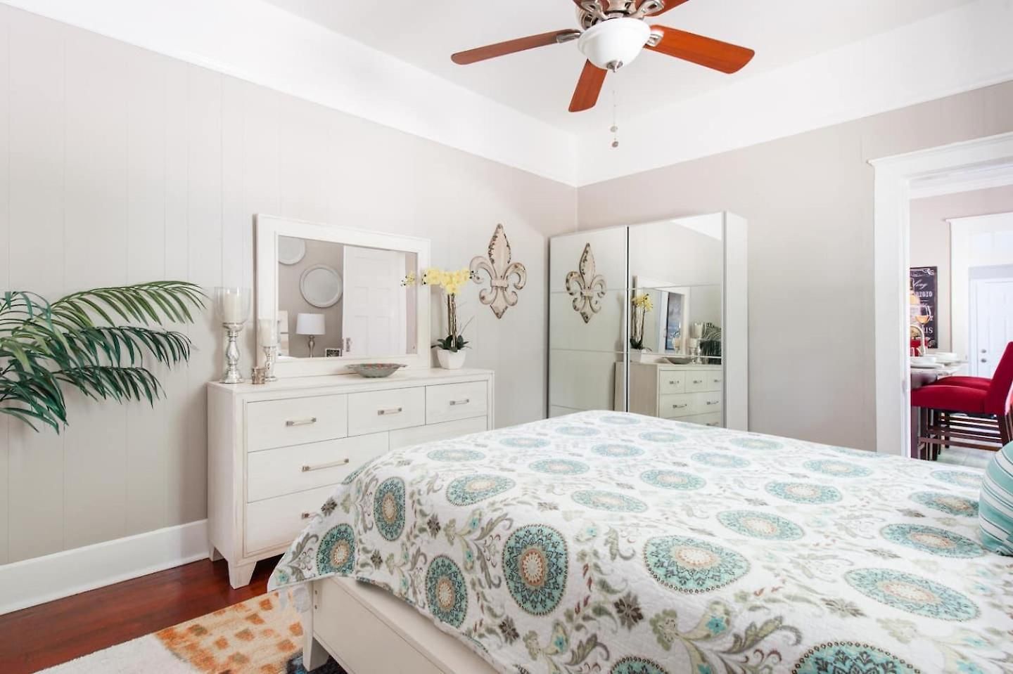 Shotgun Craftman House With Private Patio *