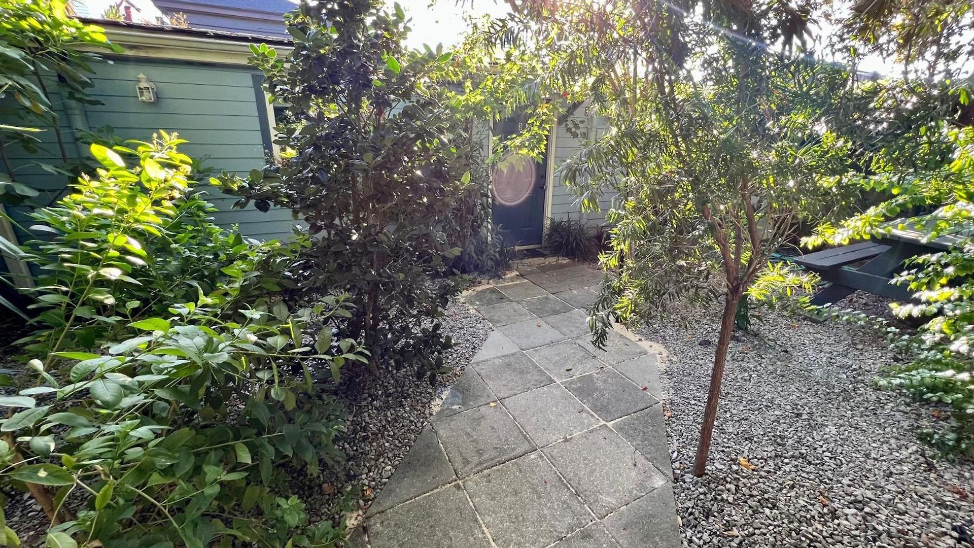 One Bedroom With Hot Tub 2 Blocks To Magazine Street Apartment