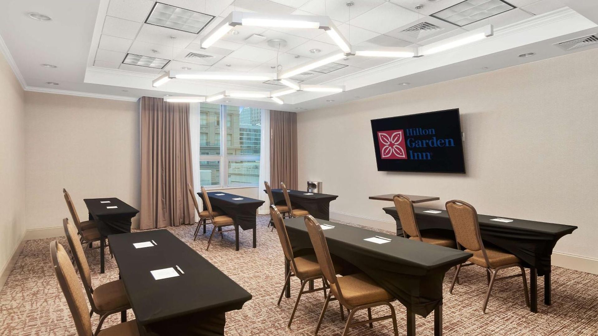 Hilton Garden French Quarter/cbd Hotel