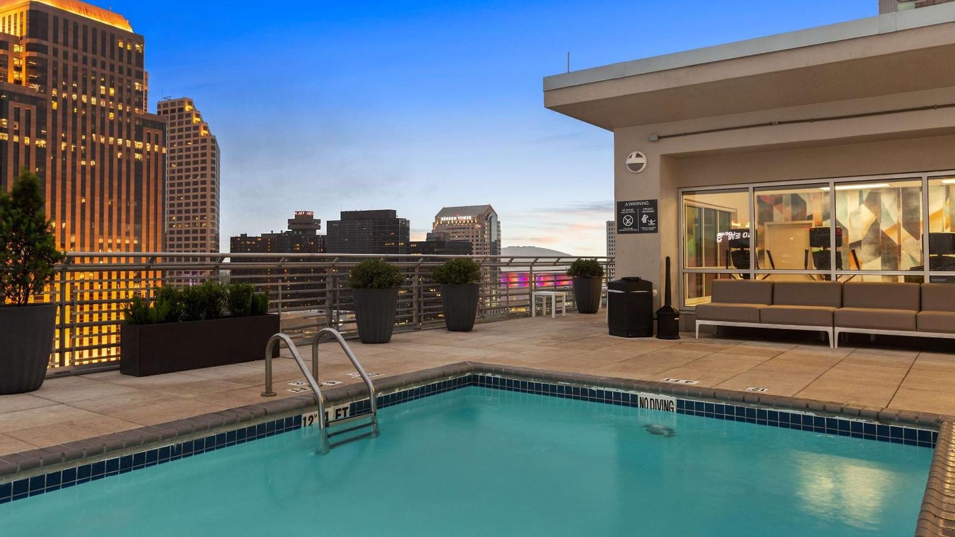 Hilton Garden French Quarter/cbd Hotel New Orleans