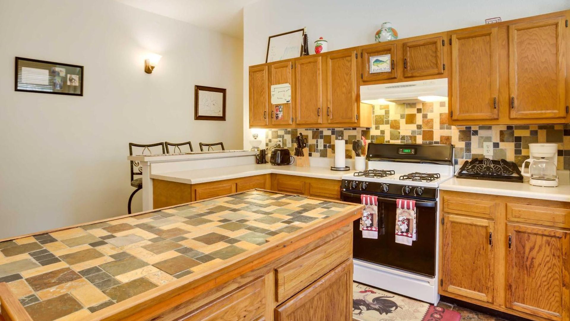 1 Mi To Park & Museums: Holiday home *