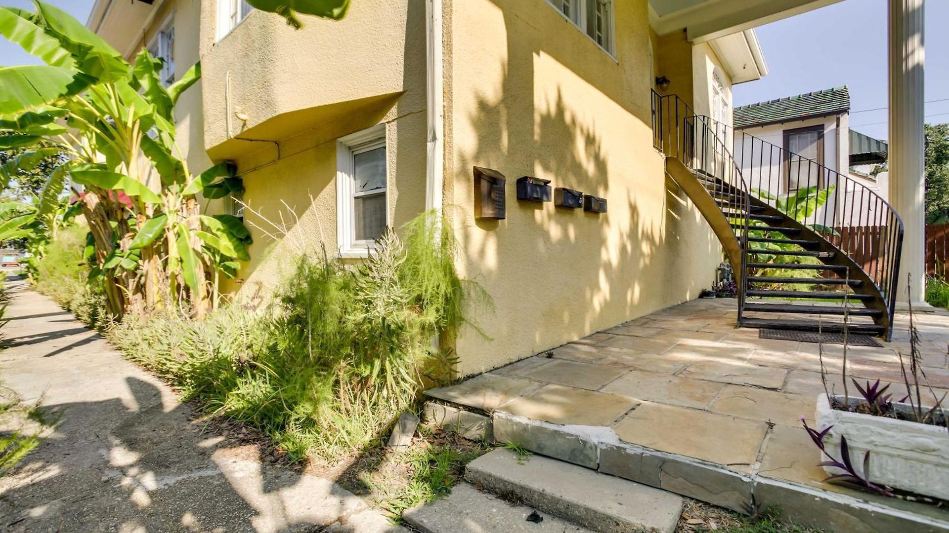 Holiday home 1 Mi To Park & Museums: