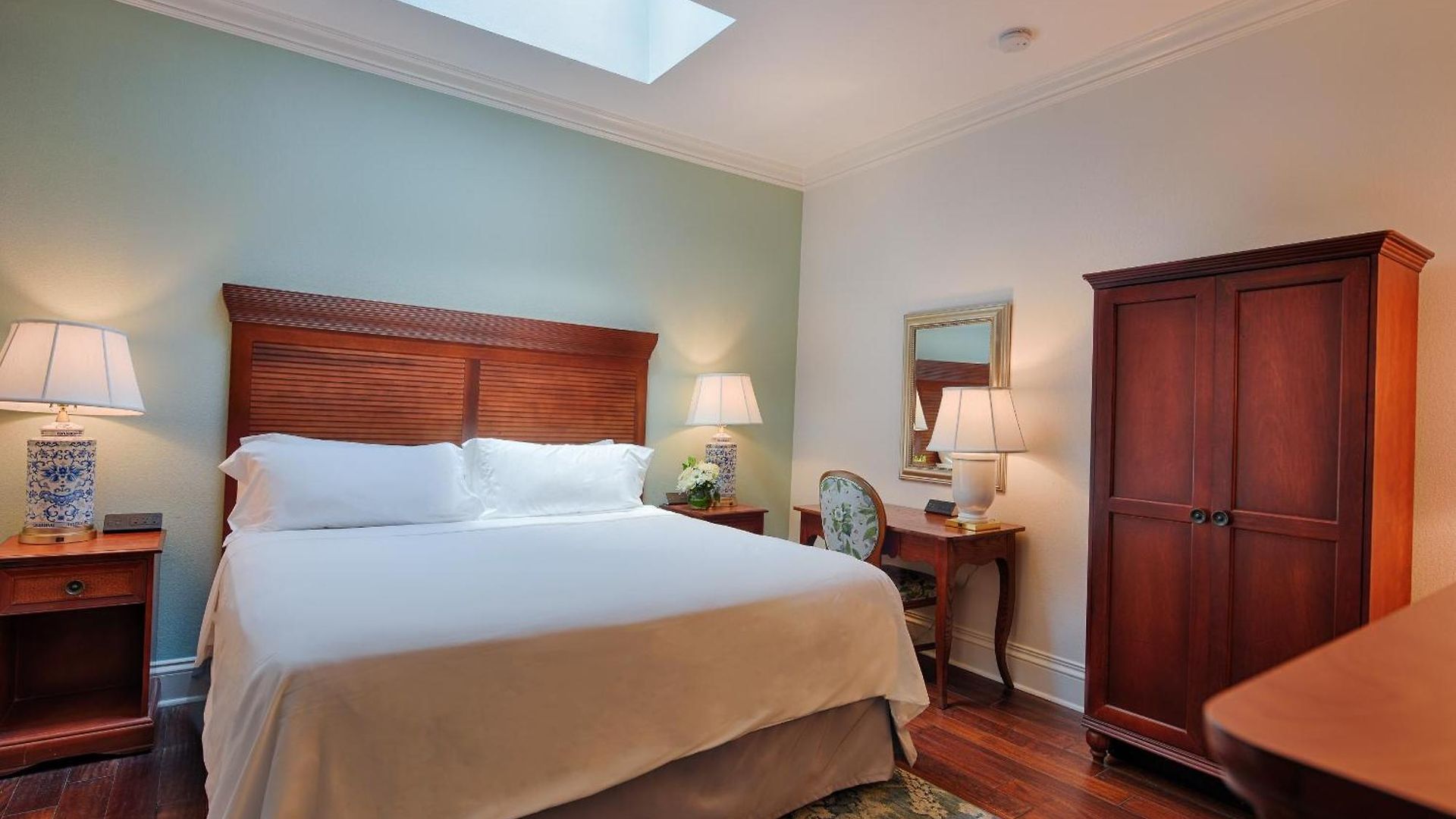 Voco St By Ihg 4*
