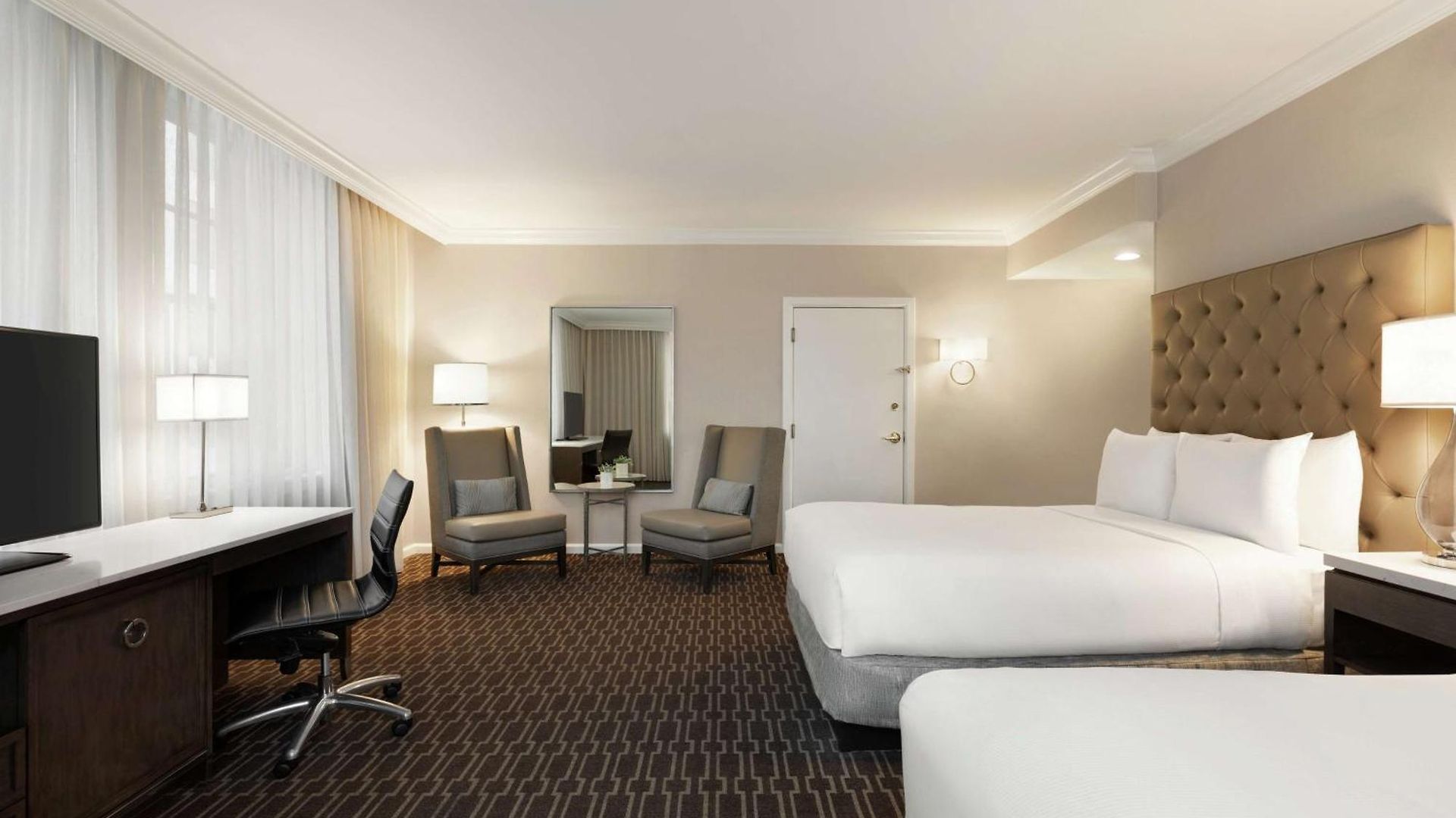 Hilton / St. Charles Avenue 4*