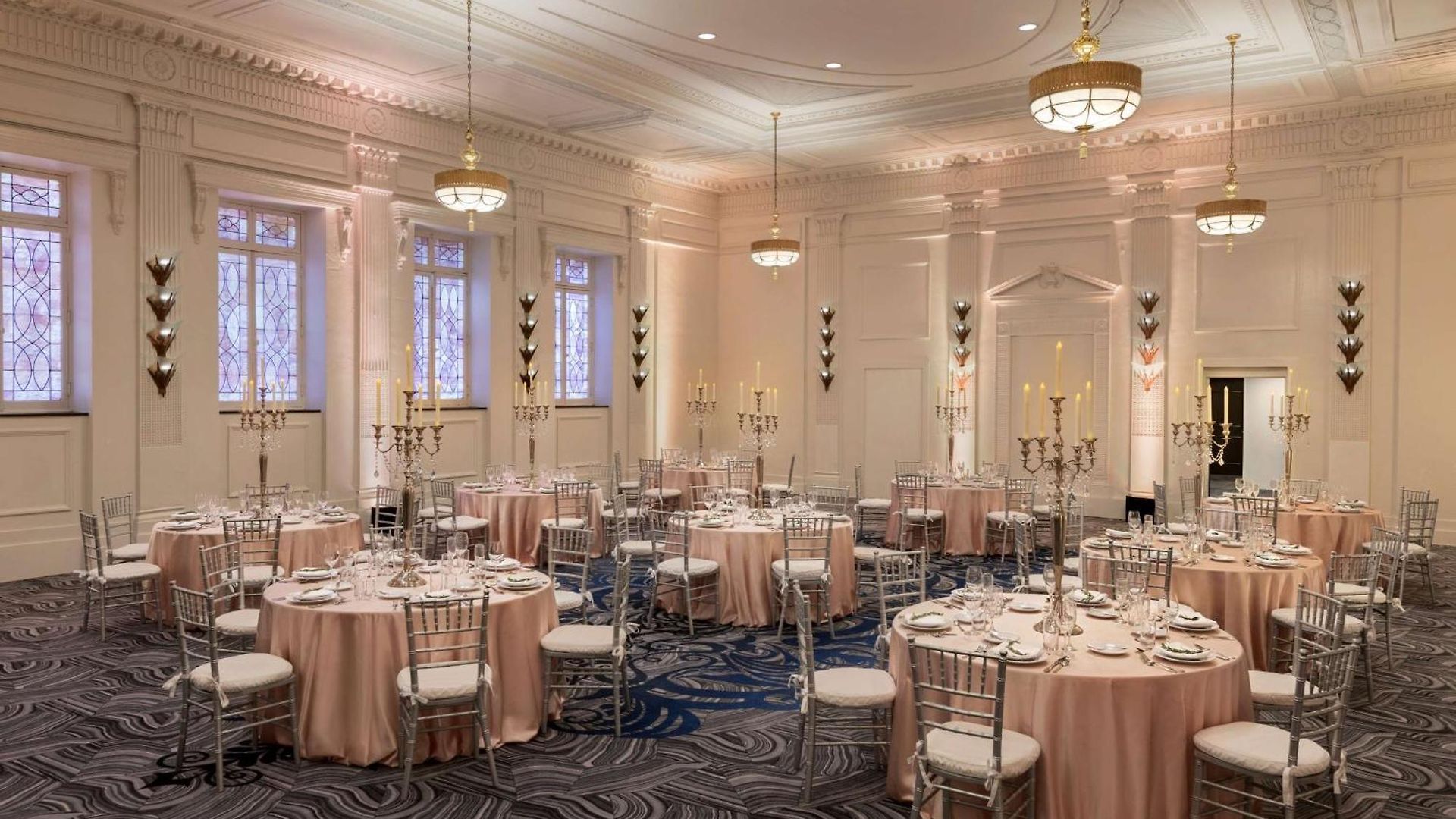 Hilton / St. Charles Avenue Hotel 4*