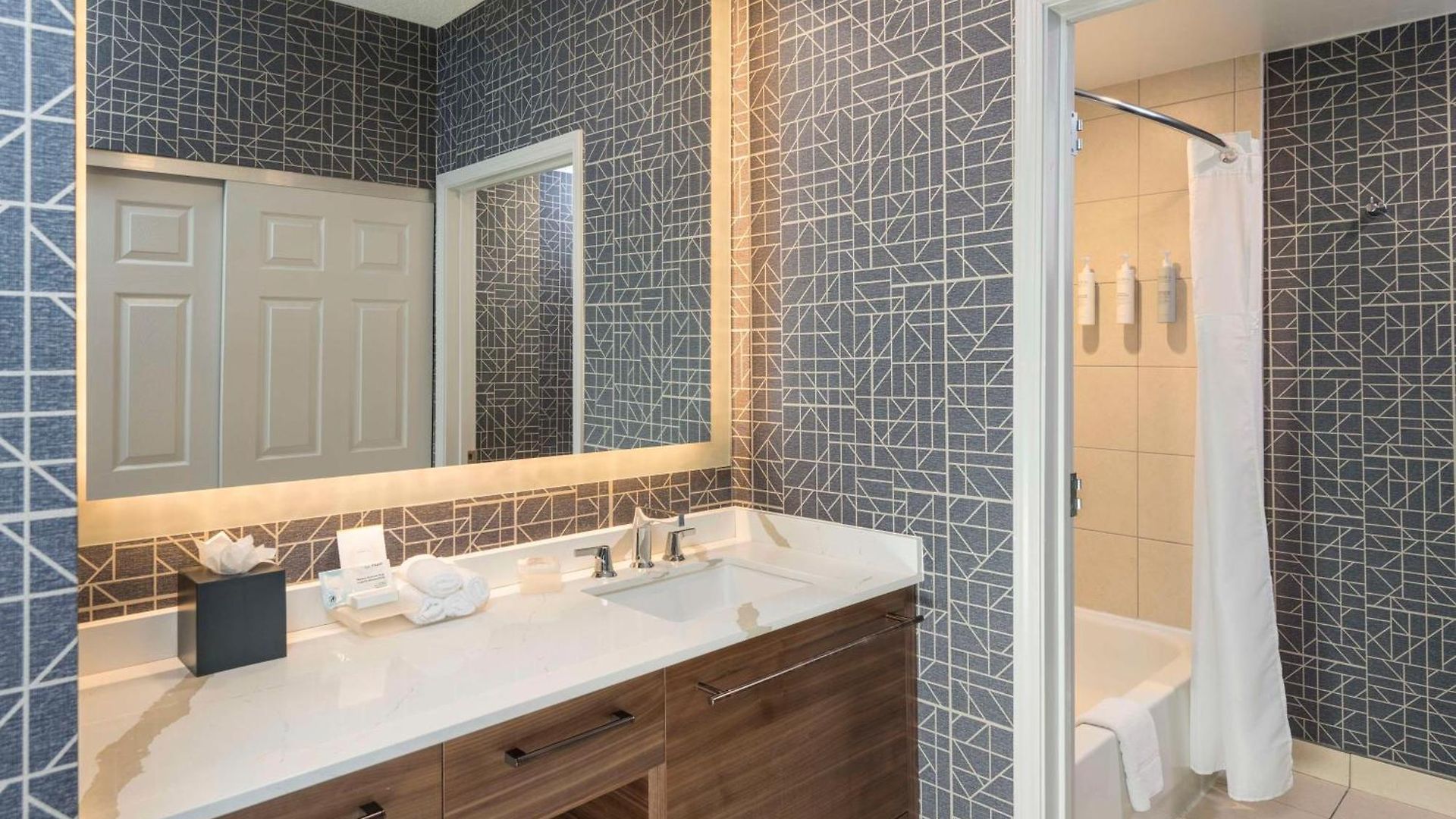 Homewood By Hilton 3*