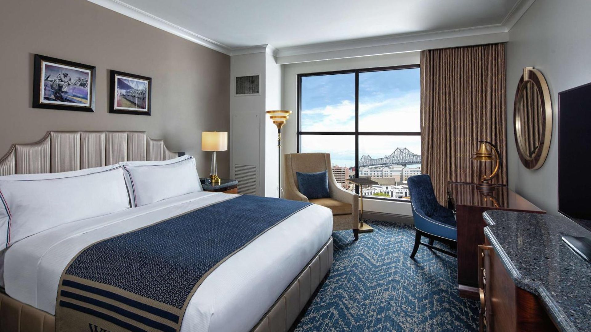 Hotel The Higgins New Orleans, Curio Collection By Hilton