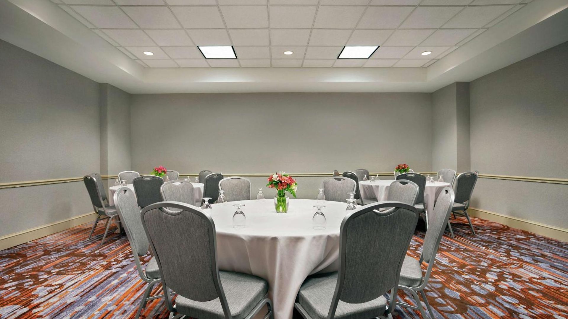 Hilton Garden Convention Center Hotel New Orleans