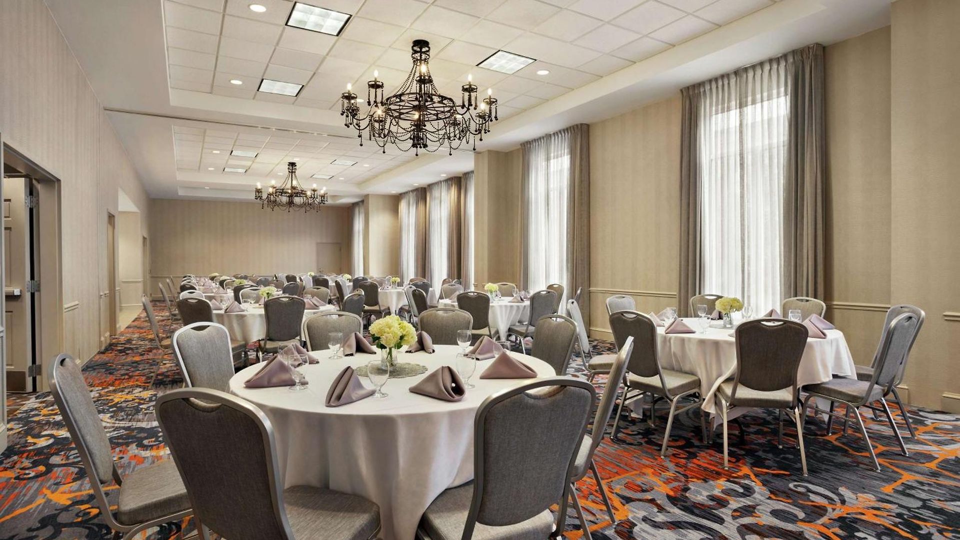 Hilton Garden Convention Center Hotel