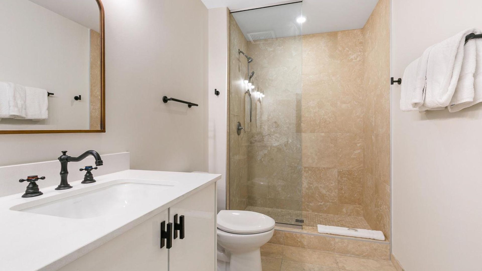 Exquisite 4 Bedroom Luxury Just Steps From The French Quarter *