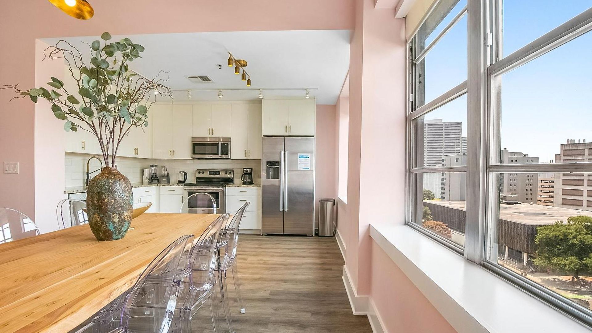 Apartment Exquisite 4 Bedroom Luxury Just Steps From The French Quarter