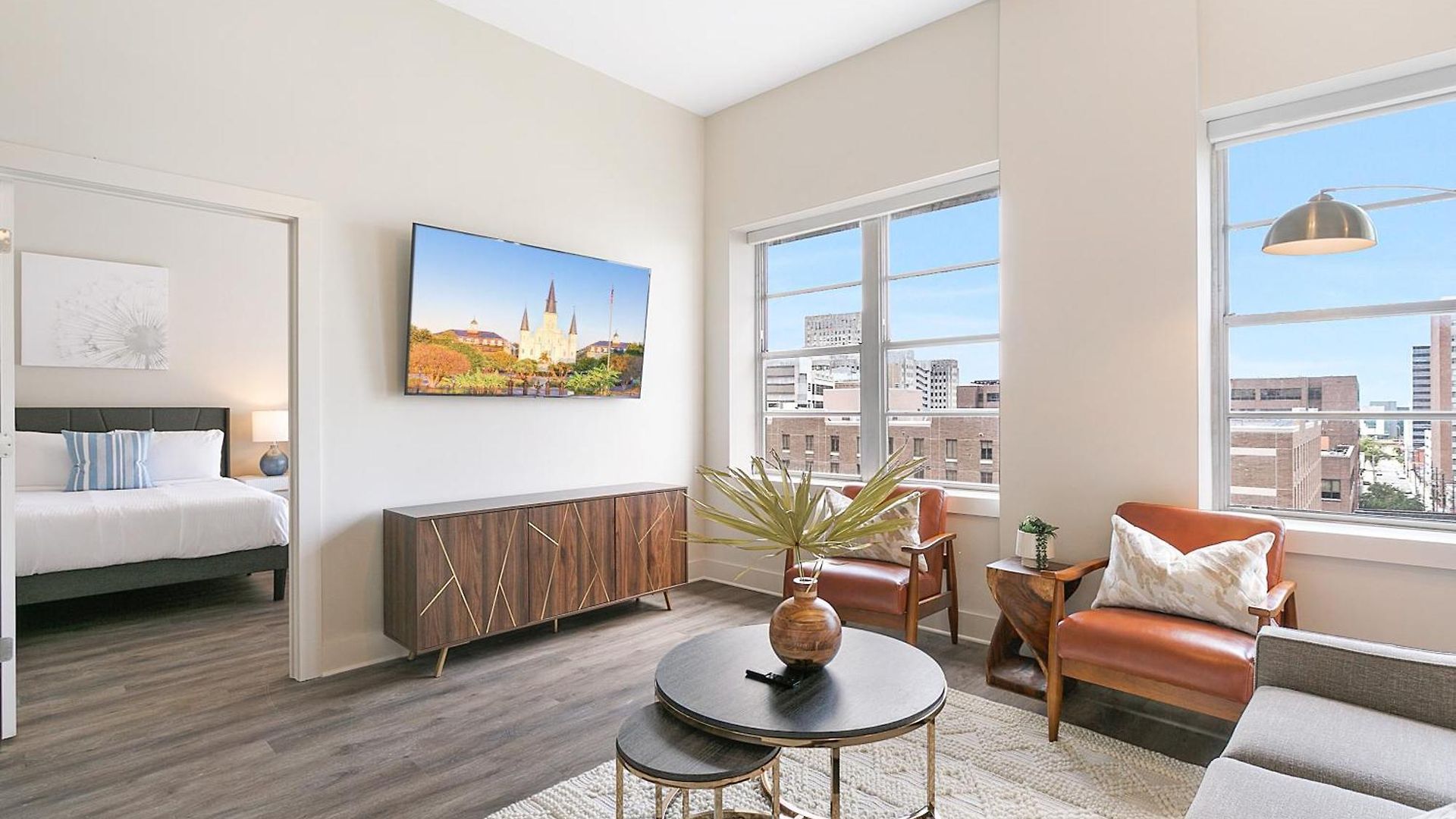 Spacious 4b Oasis Steps From French Quarter - Your Nola Dream Awaits! Apartment
