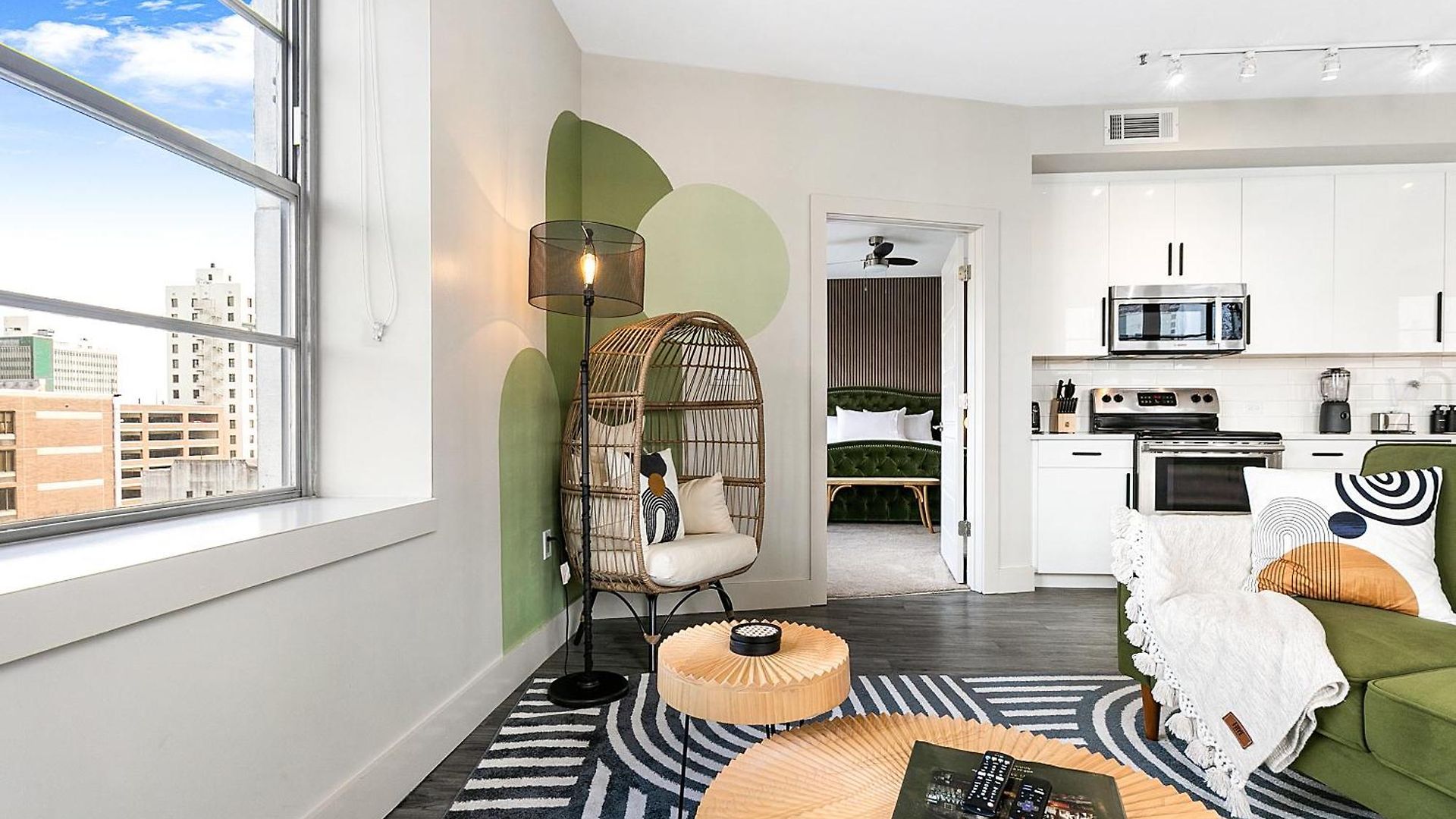Luxury 2-bedroom Steps Away From The French Quarter * New Orleans