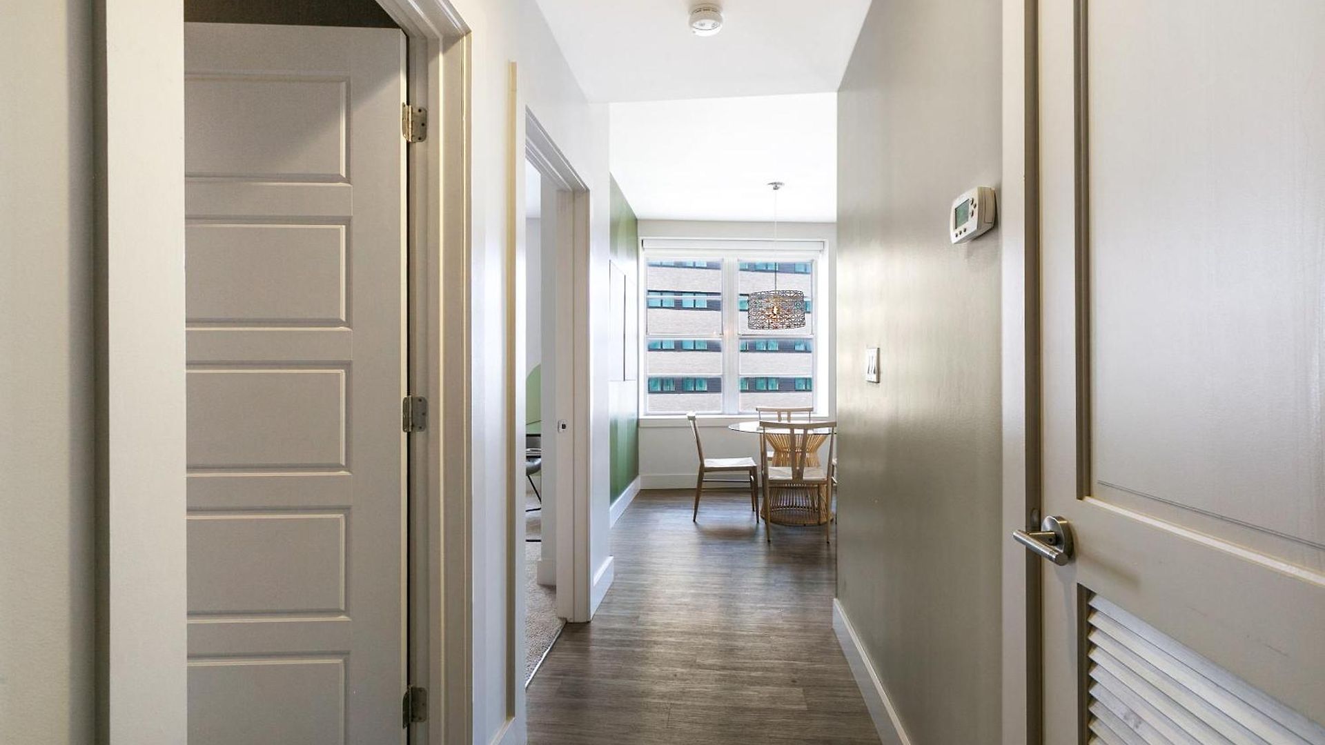 Luxury 2-bedroom Steps Away From The French Quarter