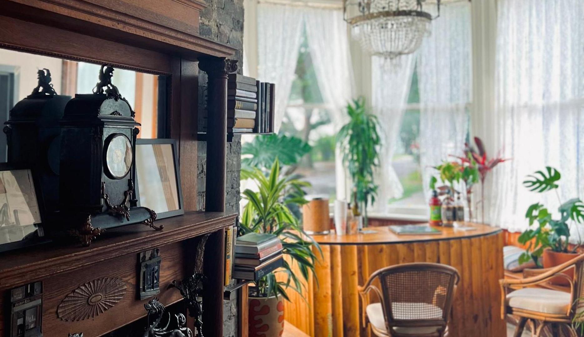 Bed & Breakfast At The Old Jail New Orleans