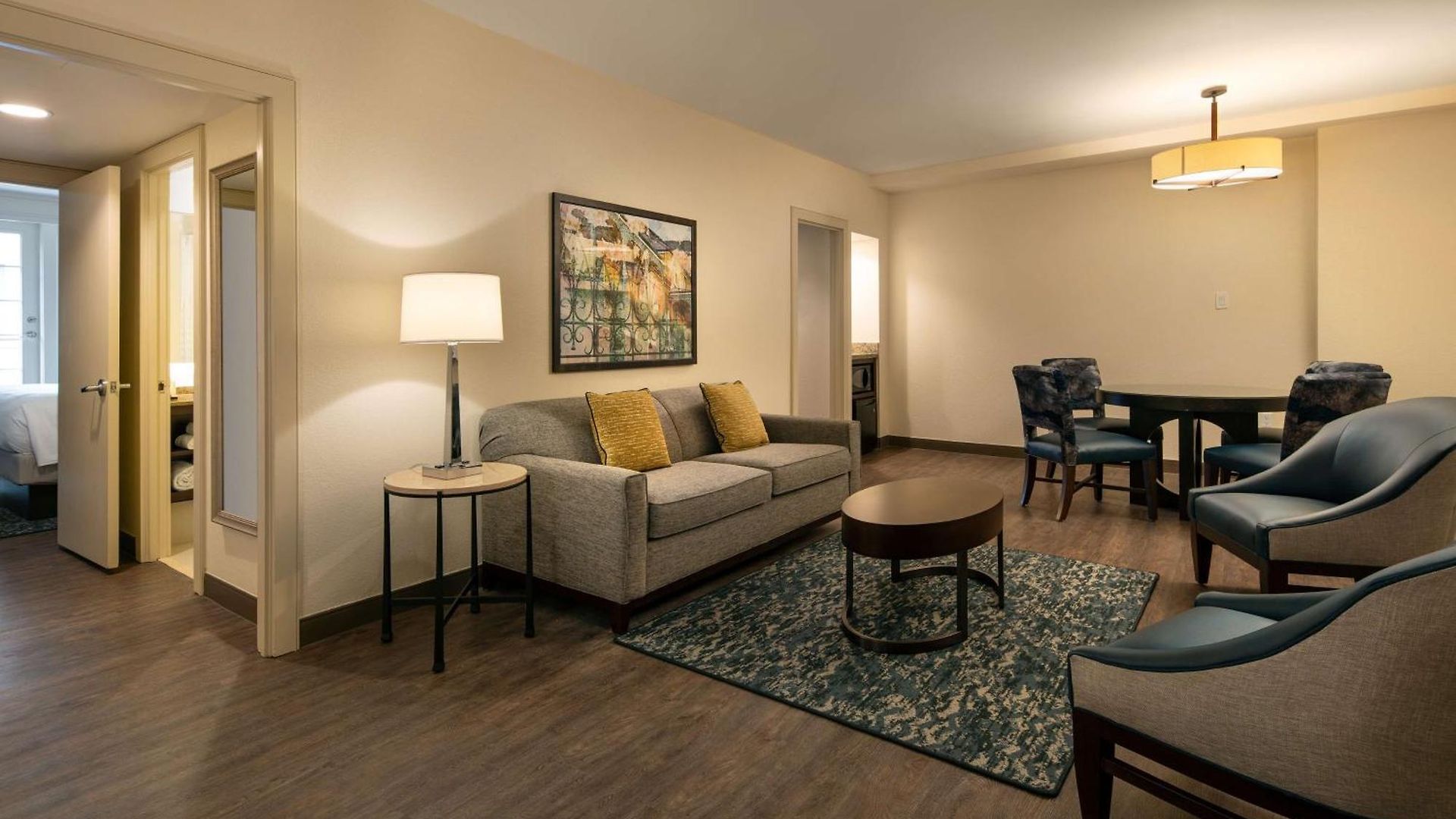 Embassy By Hilton Convention Center 3*