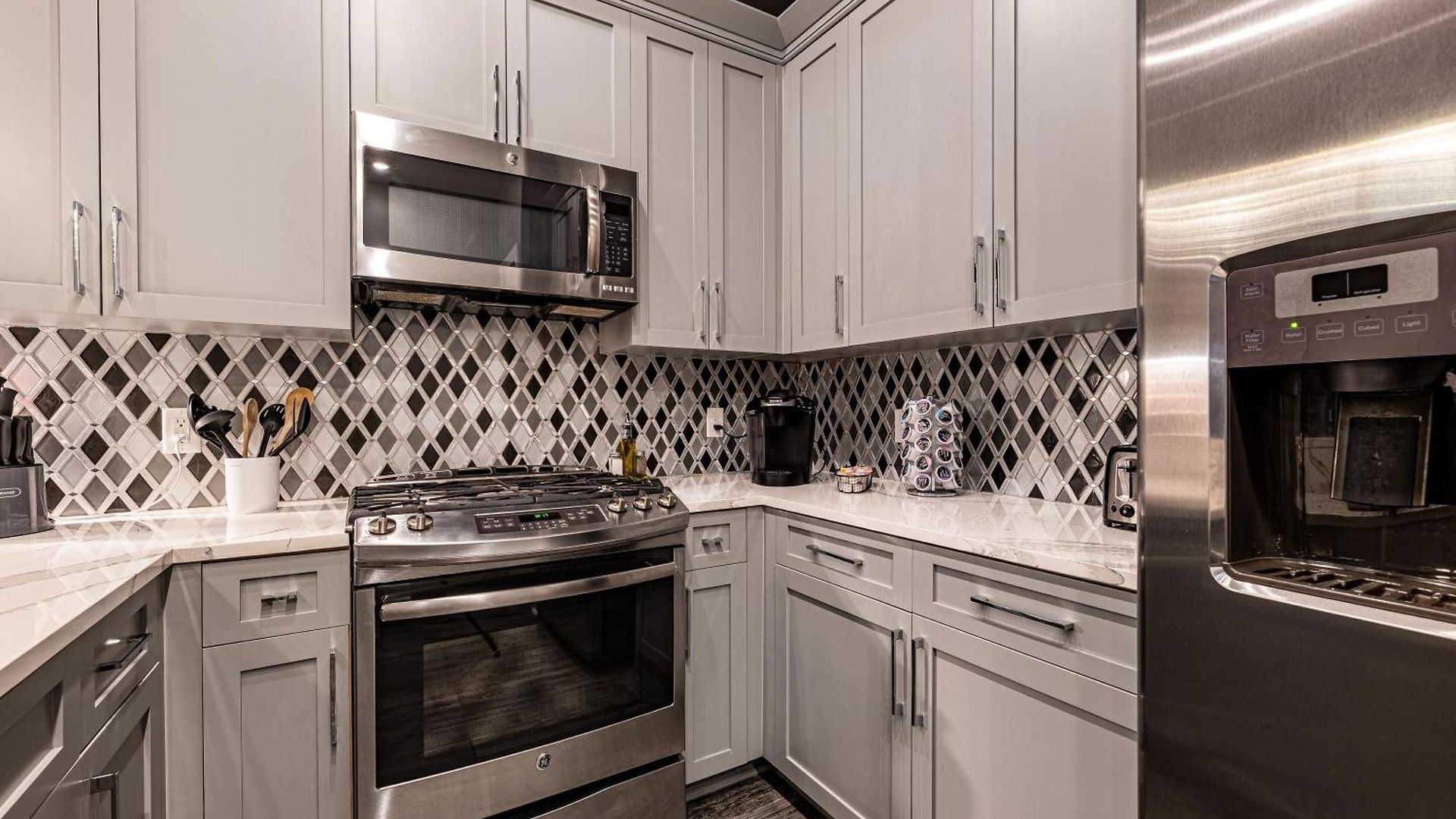 The St. Louis Apartment *