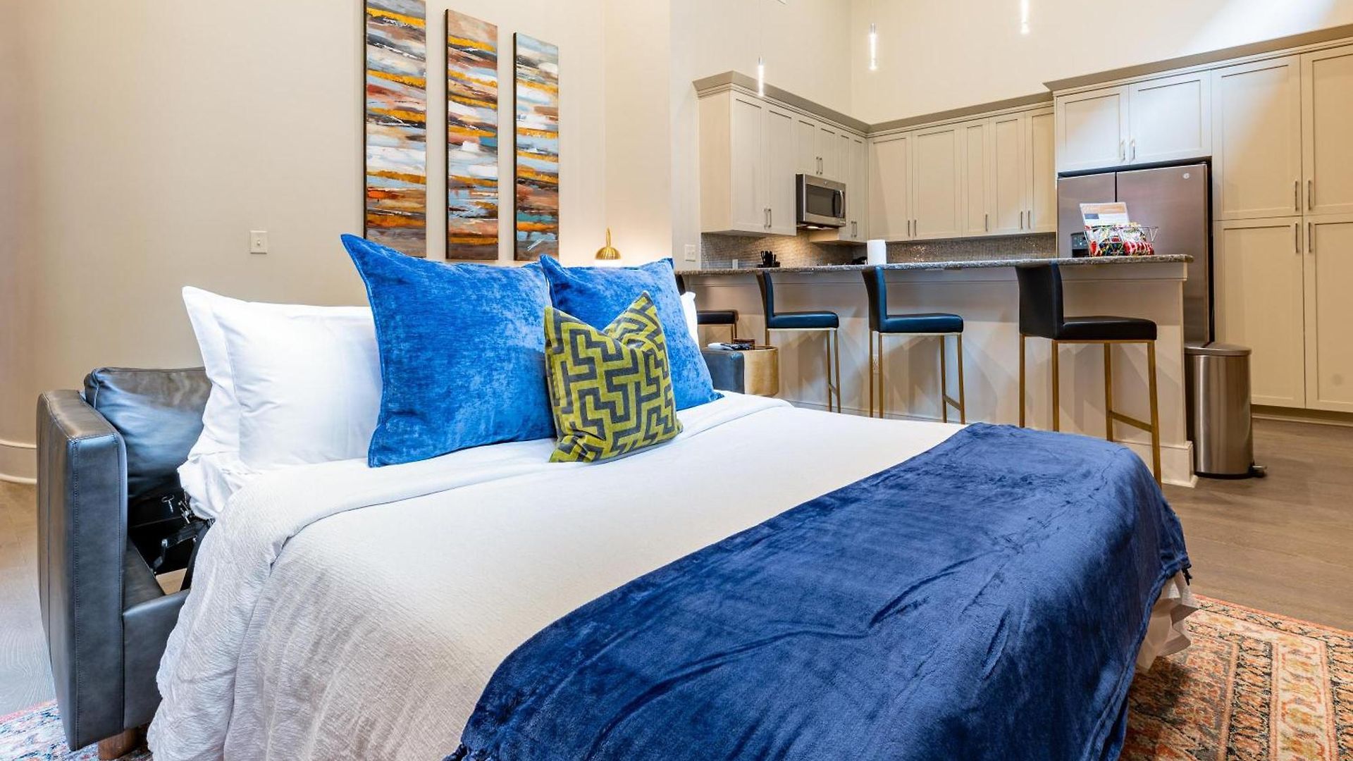 The Cypress Apartment *