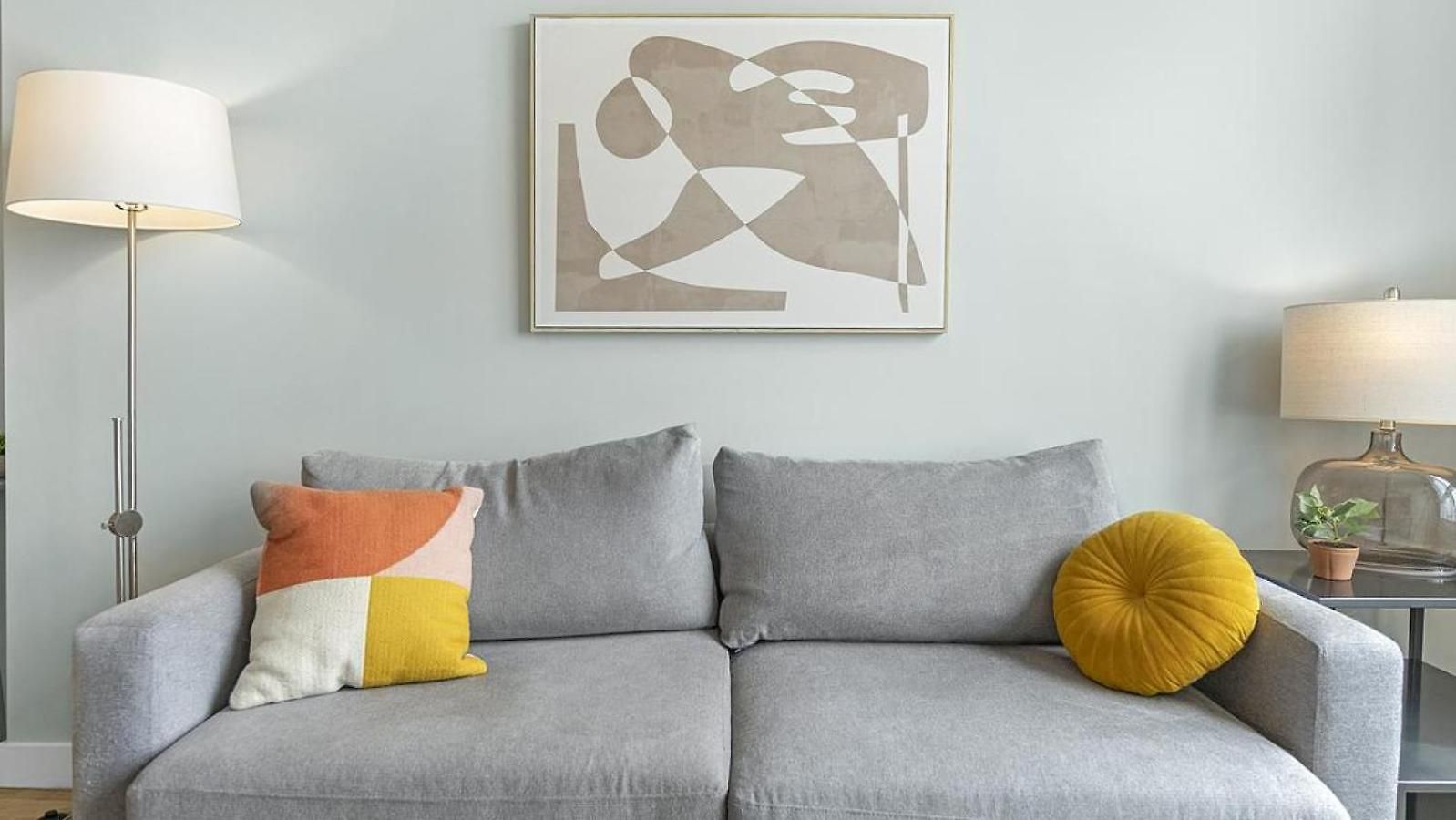 Landing Modern With Amazing Amenities Apartment *