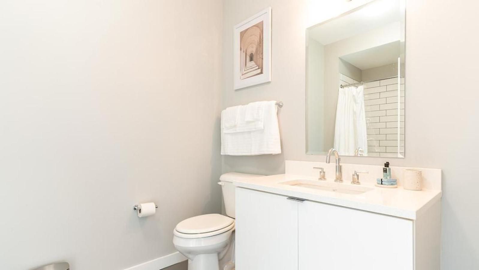 Landing Modern With Amazing Amenities Apartment *