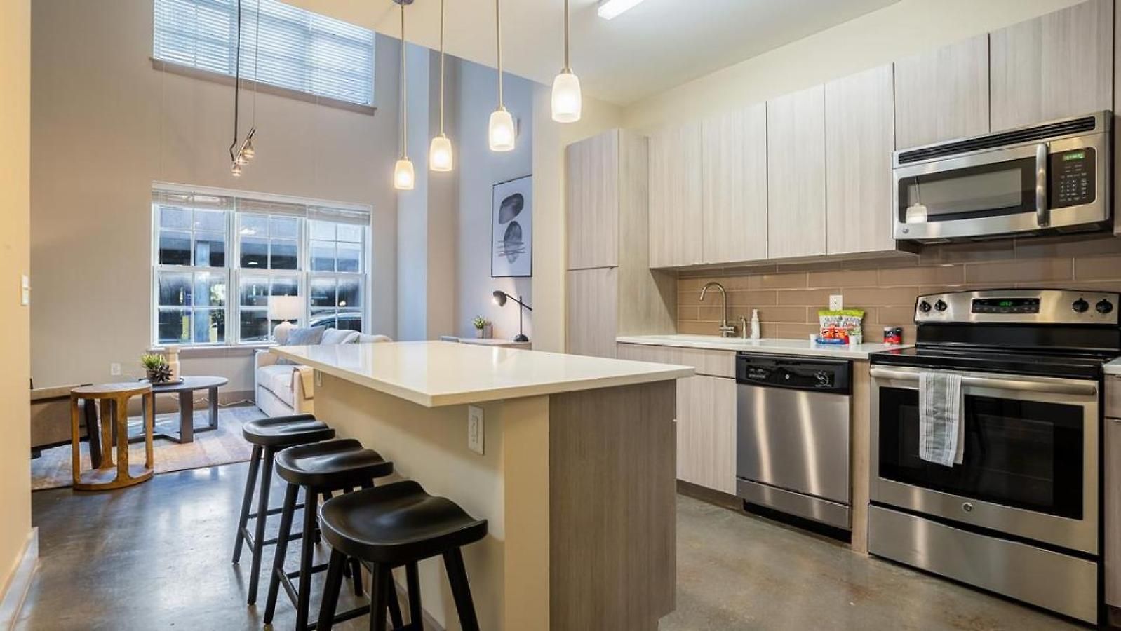 Landing Modern With Amazing Amenities Apartment *