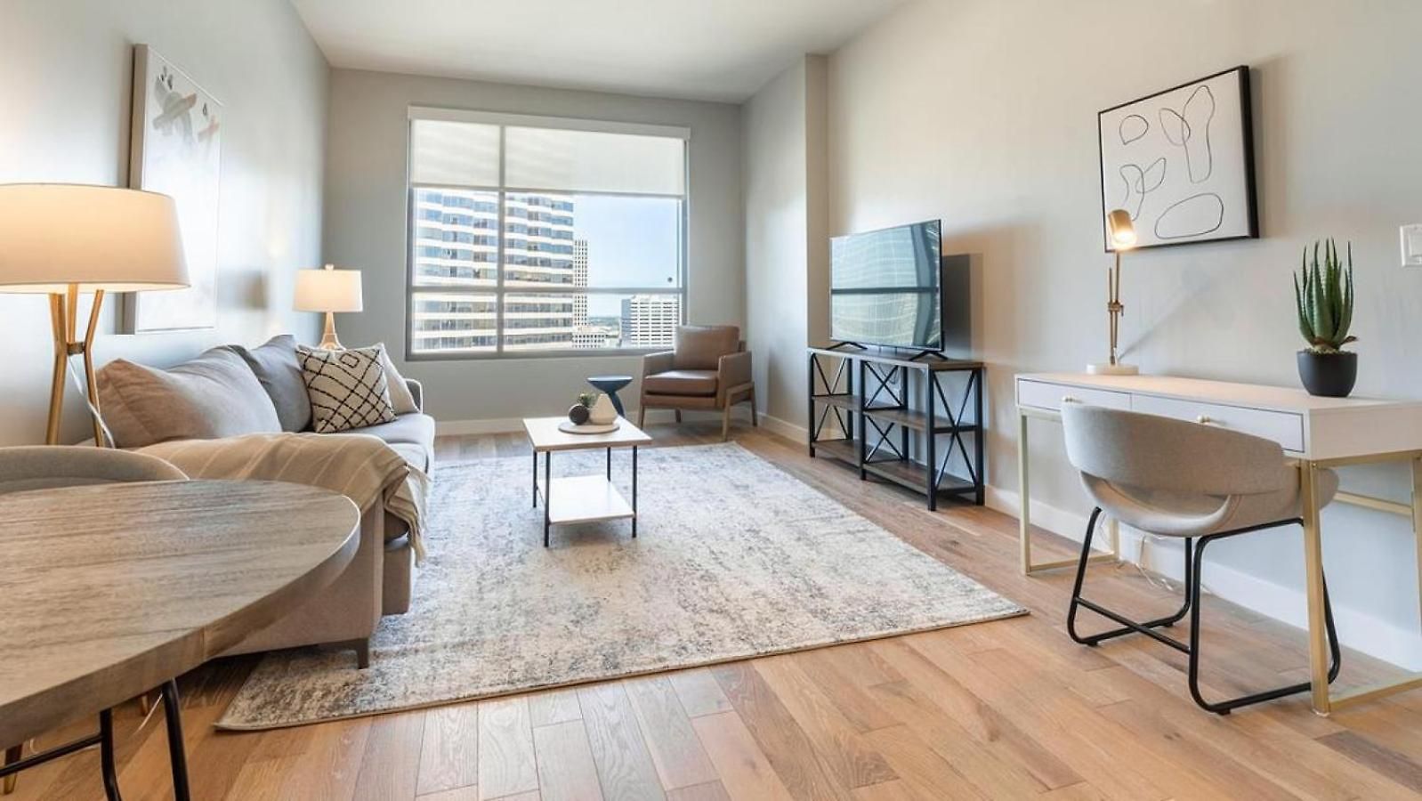 Landing Modern With Amazing Amenities *